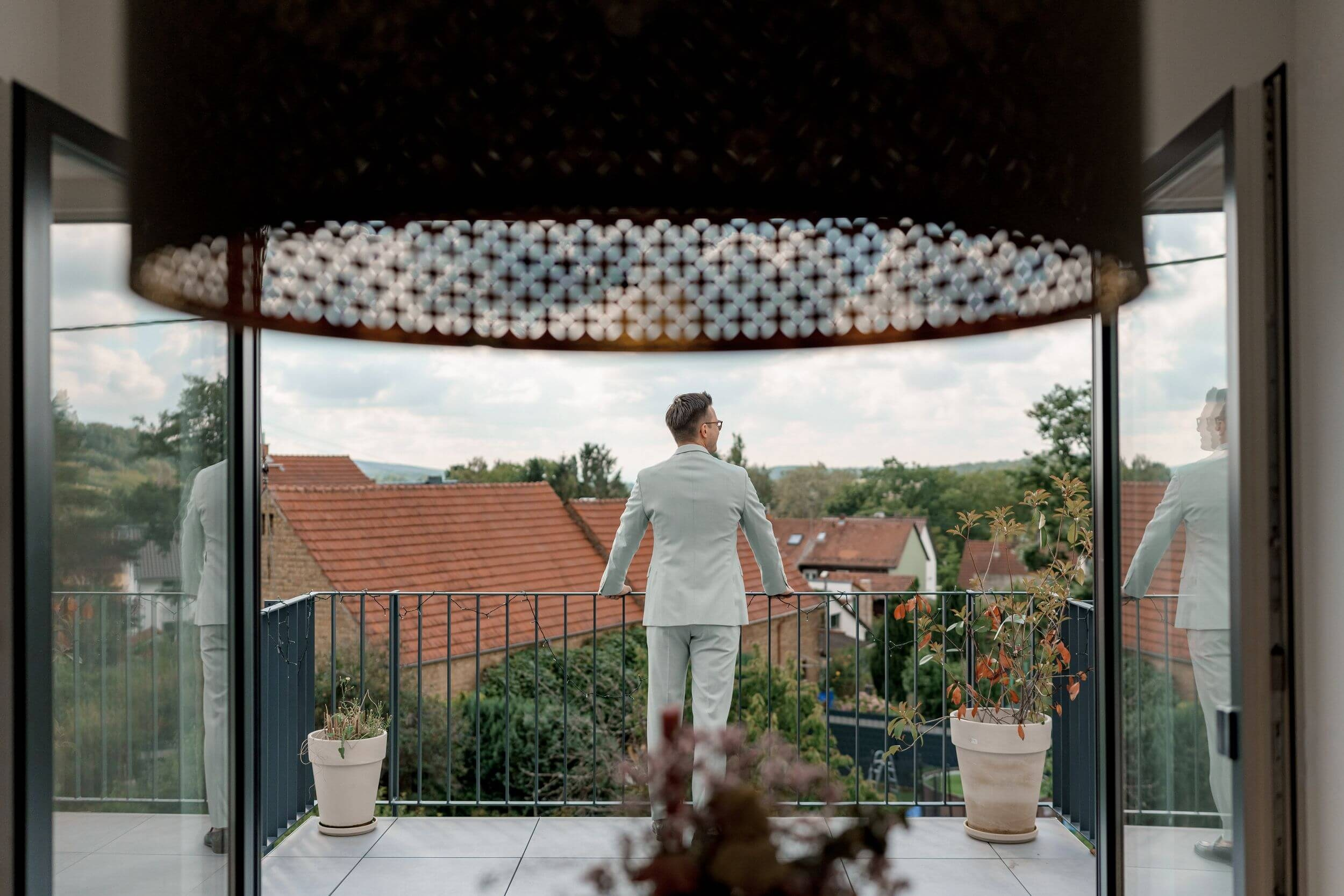 Church Wedding in Wiesbaden and Celebration at Brentanoscheune. Wedding photographer & videographer in Germany and Frankfurt | Denis Mirosnik