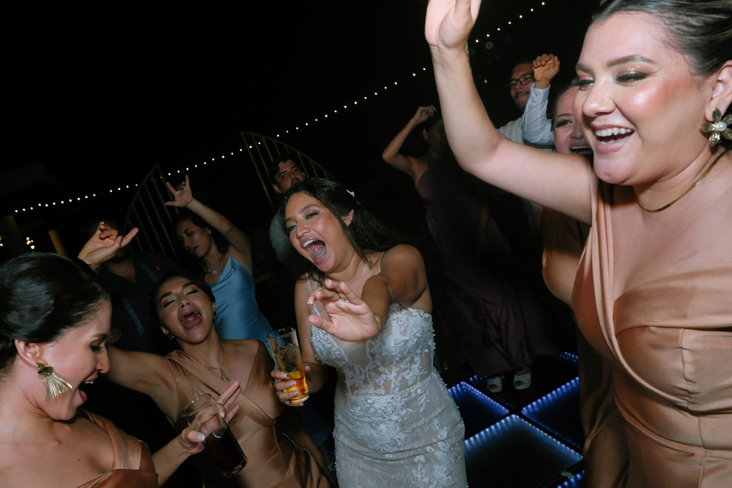 Ney & Cris / Acapulco. Wedding and family photographer in Mexico City