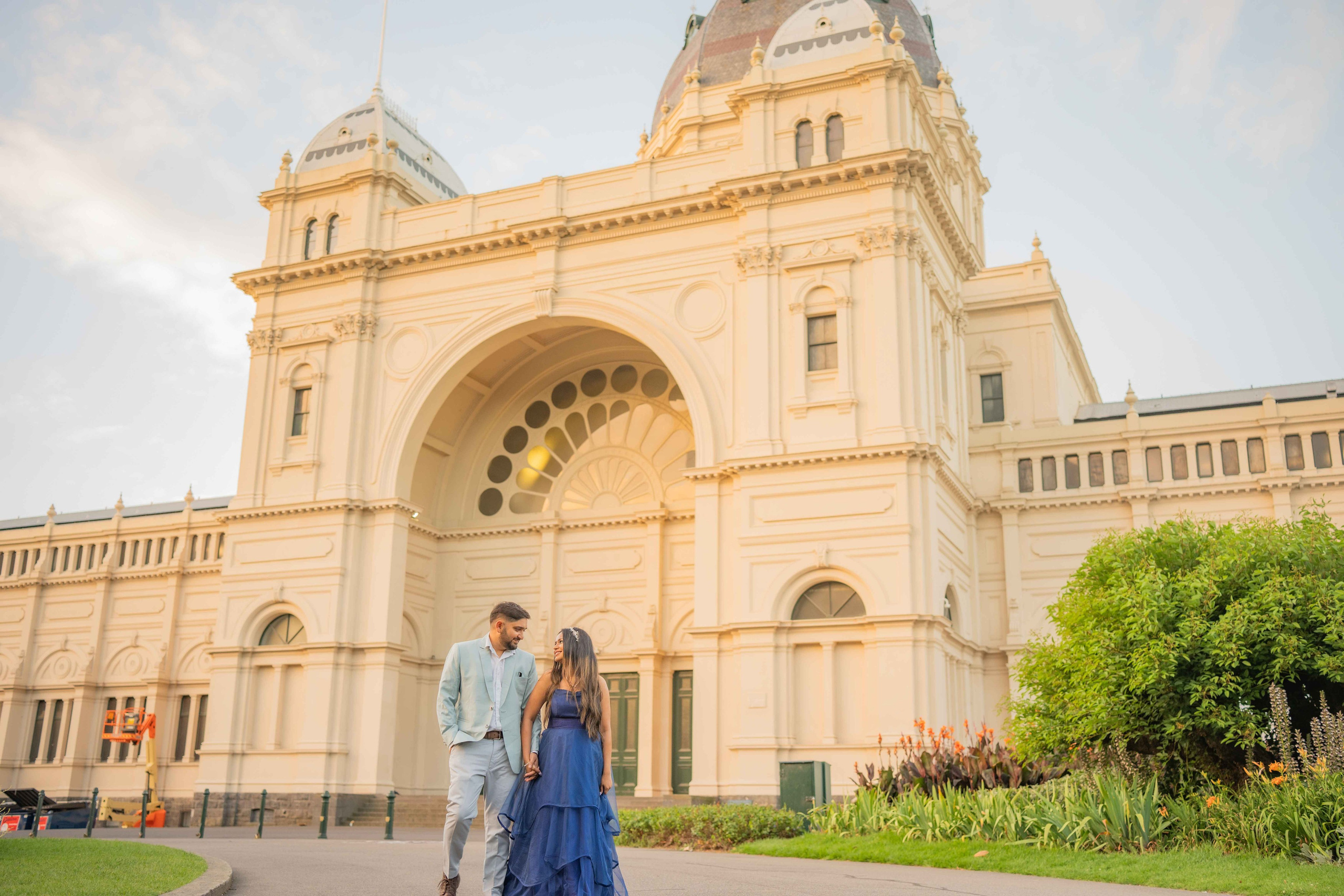 couple photoshoot Melbourneengagement shoot Melbourneromantic photoshoot MelbourneIndian pre wedding photography Melbournecreative pre wedding ideas Melbourneoutdoor pre wedding shoot Melbournelifestyle couple photography Melbourne