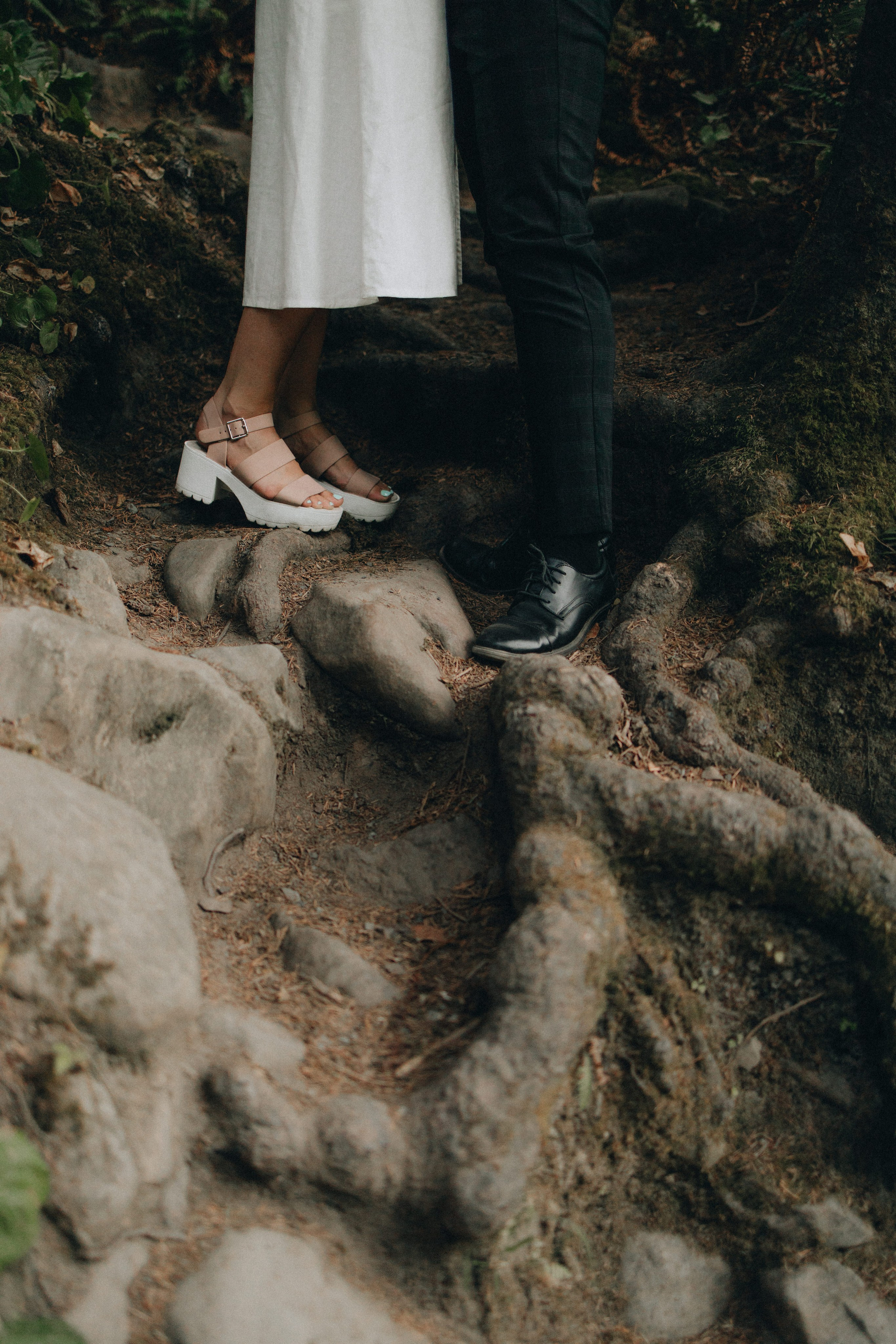 Engagement Photography at Cannon Beach | Jessie & Isaac's Session by Georgy Shishkin | Capturing Moments in Portland, Seattle, Bend & Oregon. Capturing Love in the Heart of the Pacific Northwes