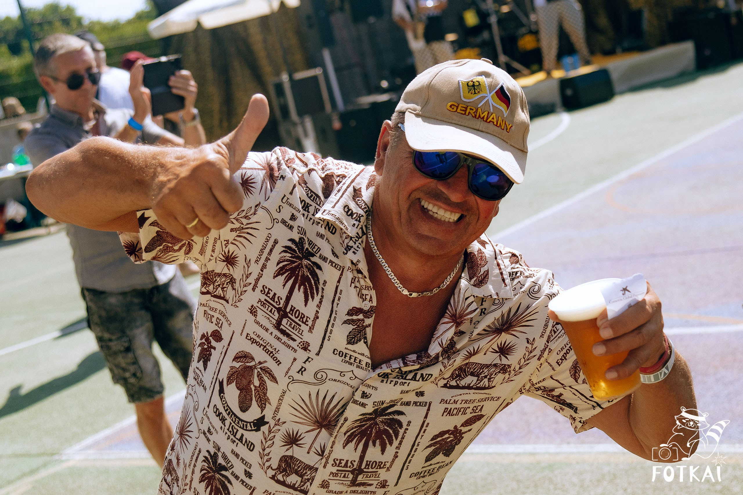 Autumn Gold Fiesta 2025 en Alannia Guardamar – Reportaje fotográfico | FOTKAI