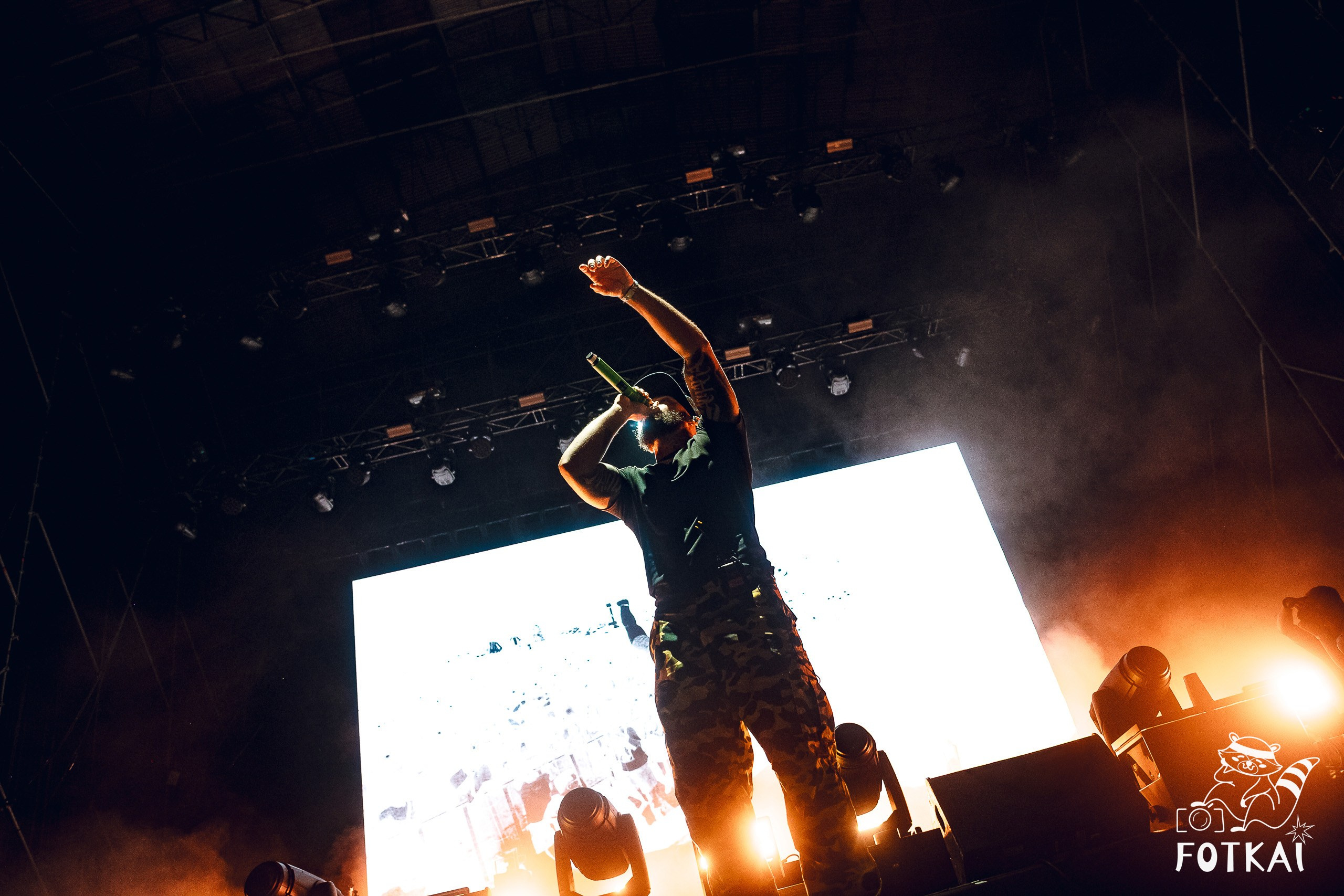 JC Reyes at Brilla Torrevieja Festival — Live Concert Photos in Torrevieja, Spain, 2026 | FOTKAI