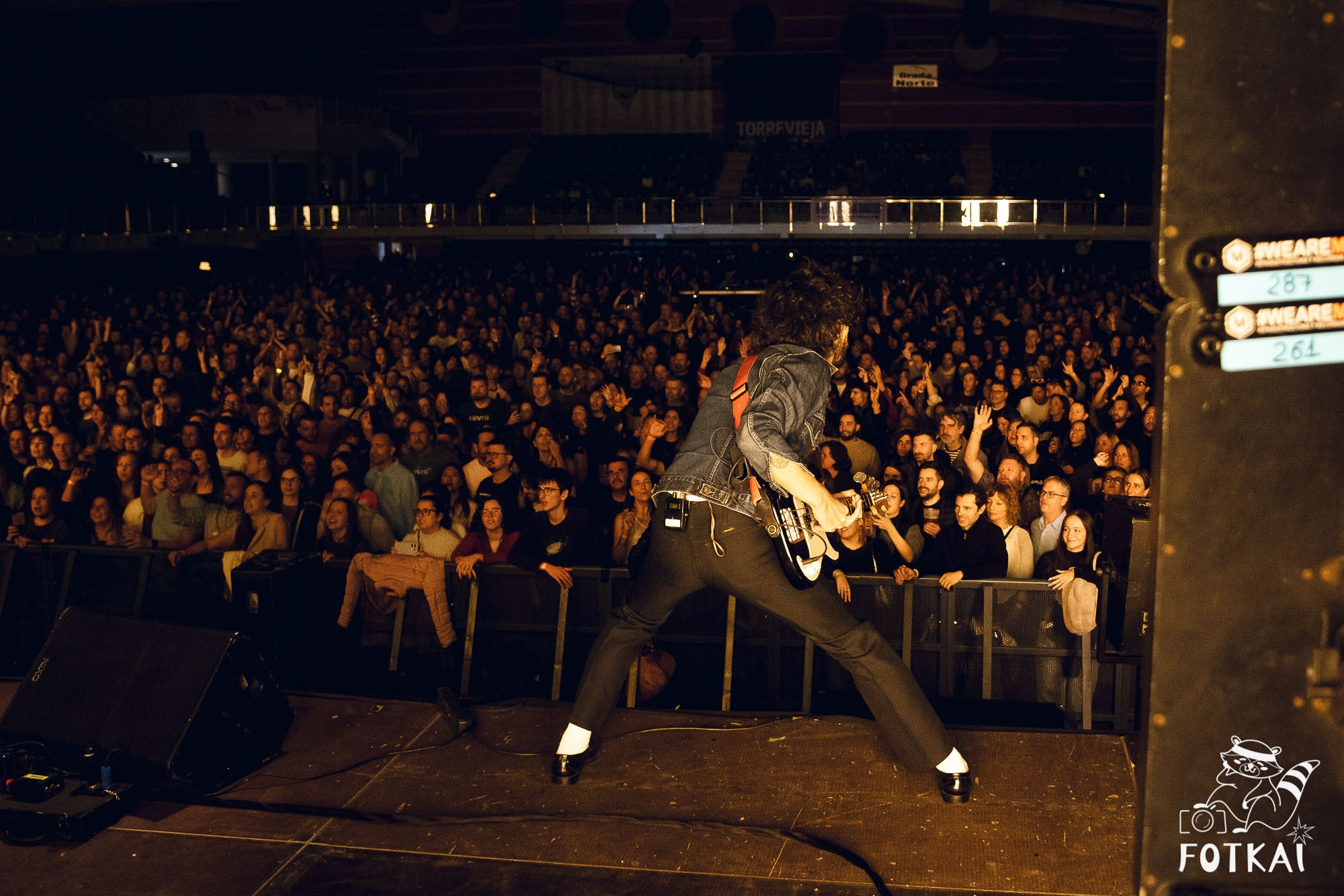 Sidonie en Torrevieja 2025 – Fotos del concierto y reportaje completo | FOTKAI