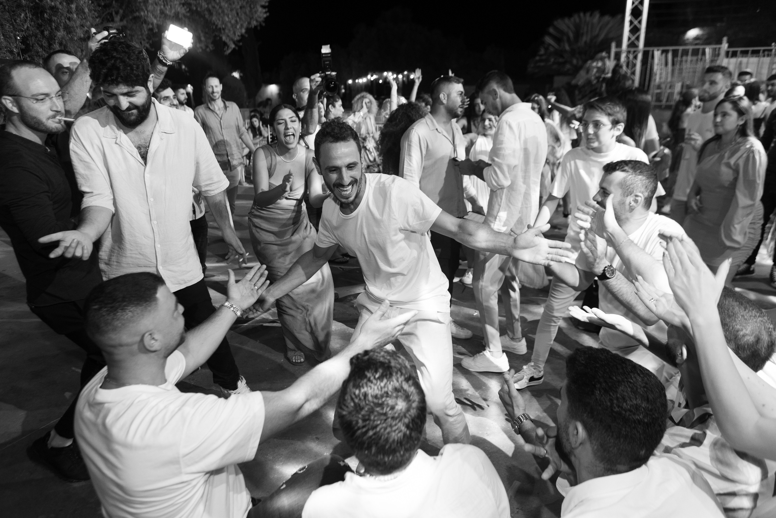 Ofri & Aharon. AMIR BUCHNIK PHOTOGRAPHER