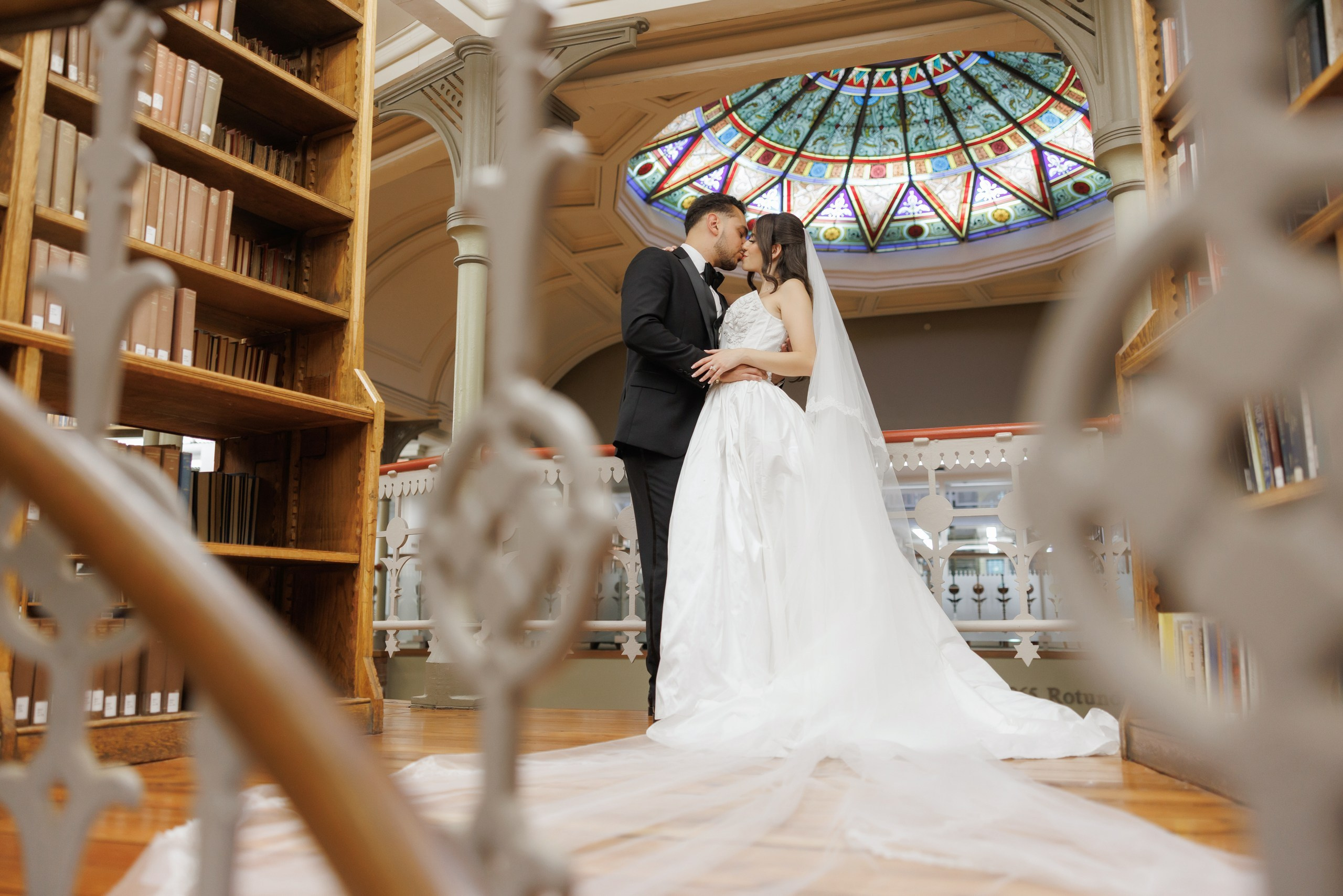 Jewel and Geovany. Wedding Photo & Video