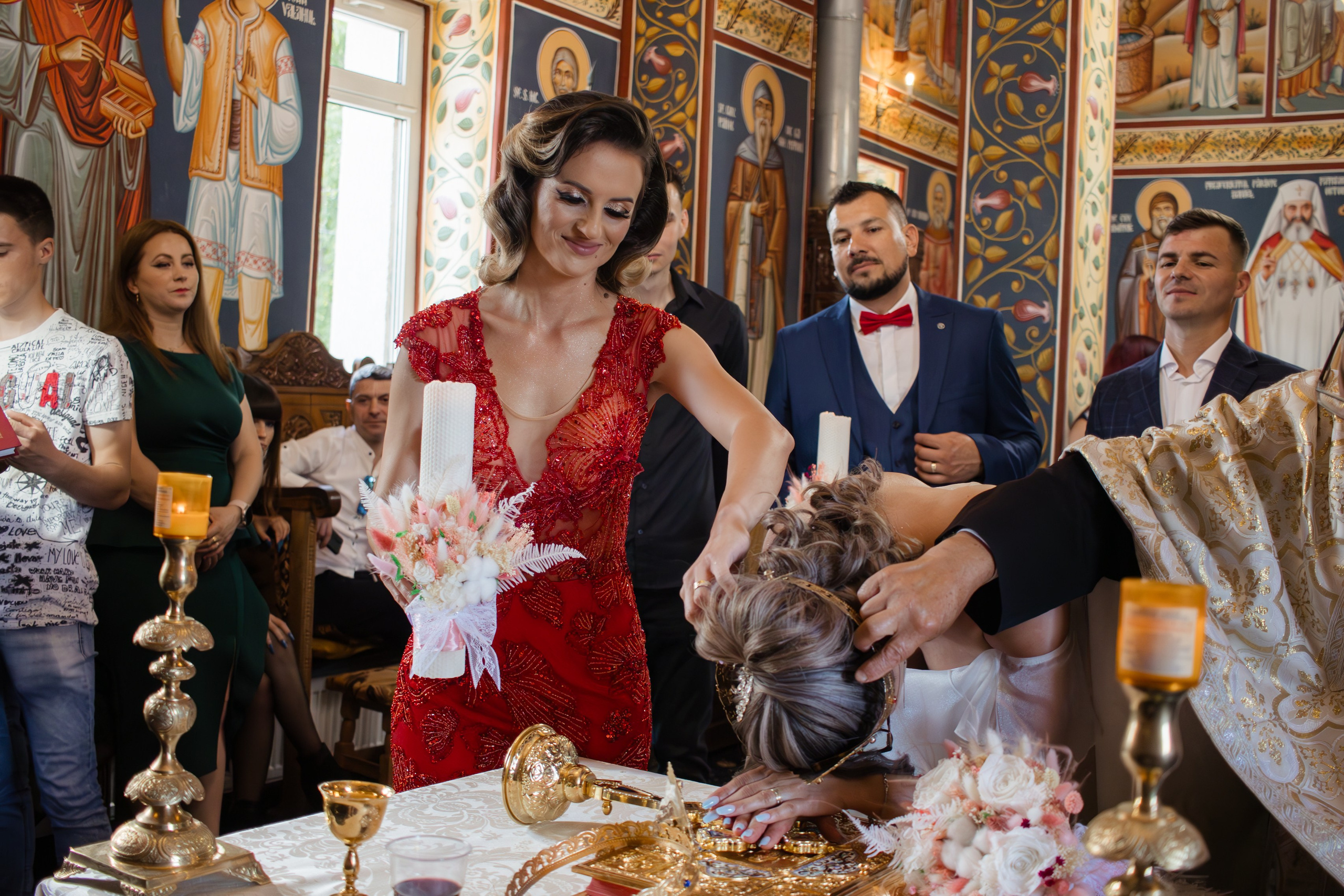 Oana & Vasile. Fotograf si videograf — evenimente si studio