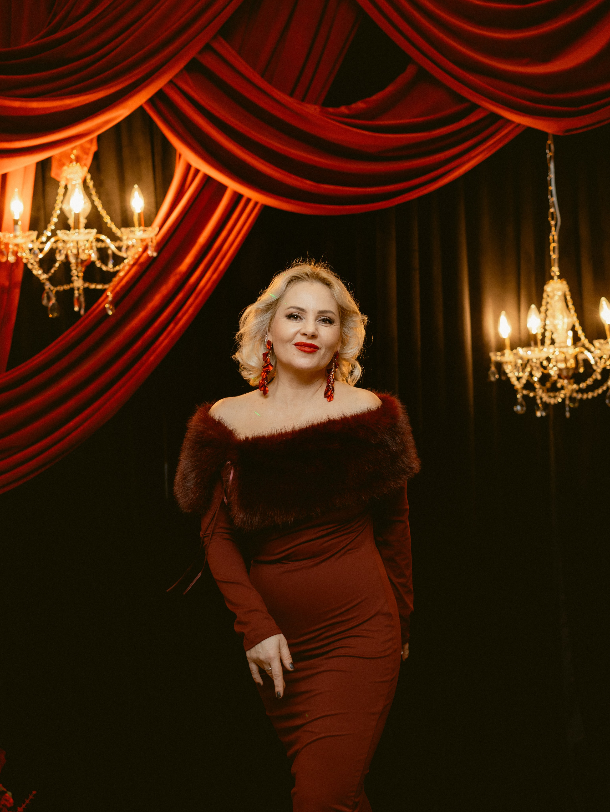 Restaurant. Anastasia Post: Wedding and Editorial Photography