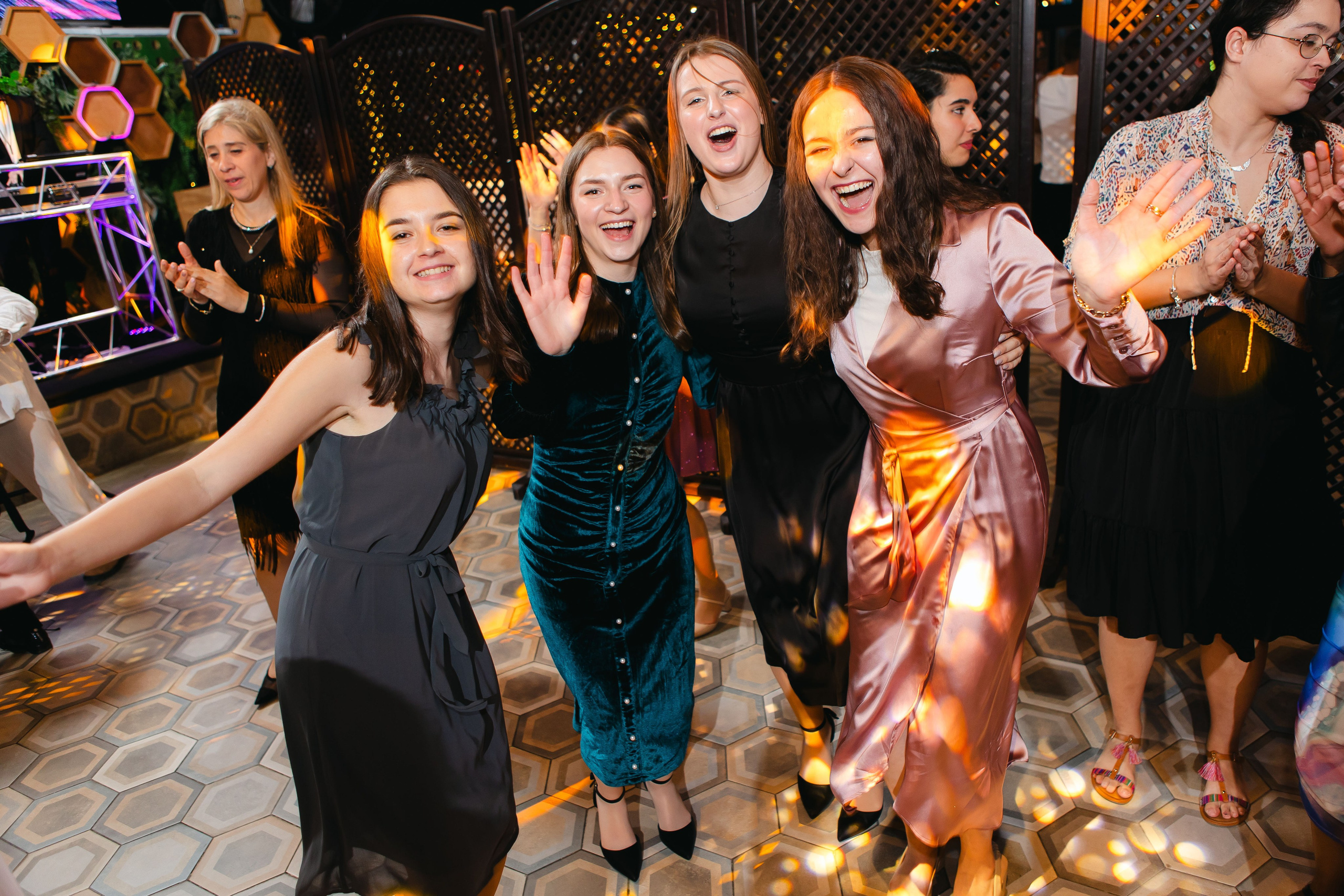 Heart to Heart. Https://shi-photo.com/