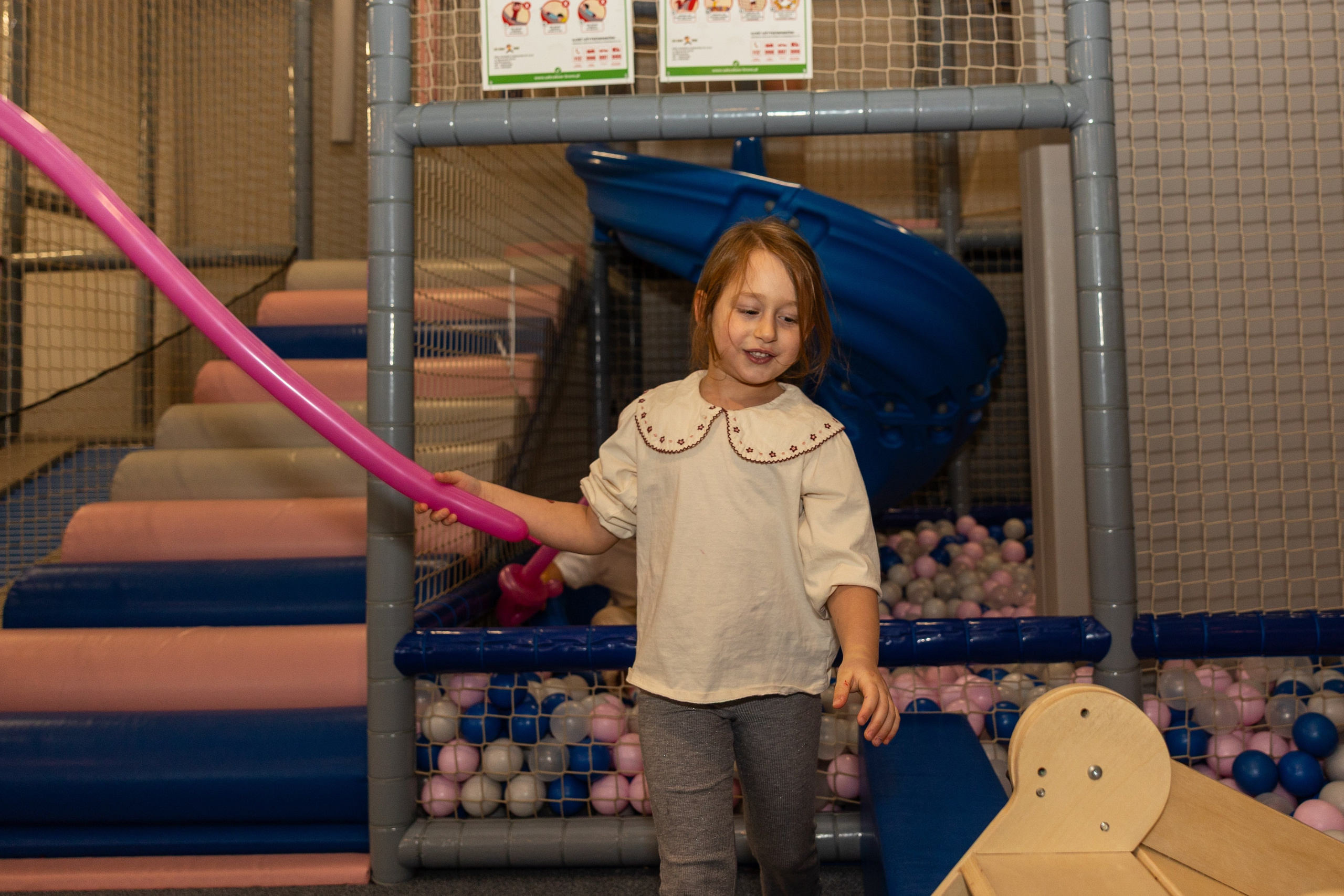 День рождения Артёма 24 января 2026 года. Семейный и детский фотограф в Варшаве Мила Бобровская