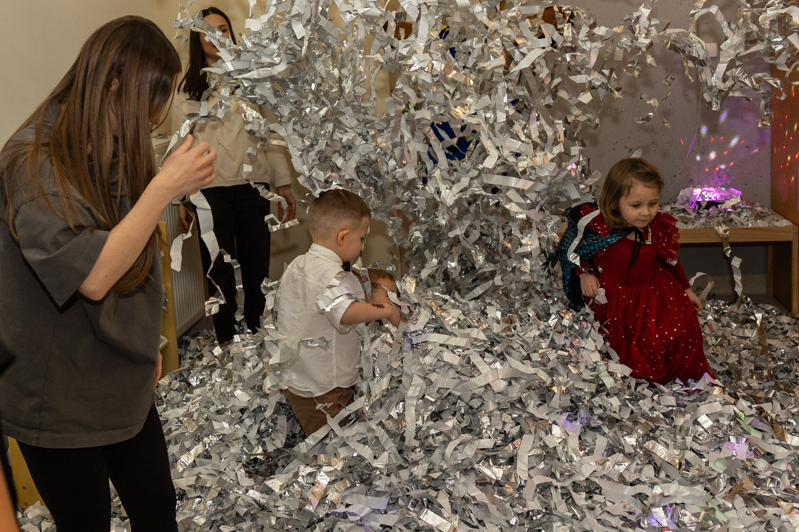 День рождения Артёма 24 января 2026 года. Семейный и детский фотограф в Варшаве Мила Бобровская