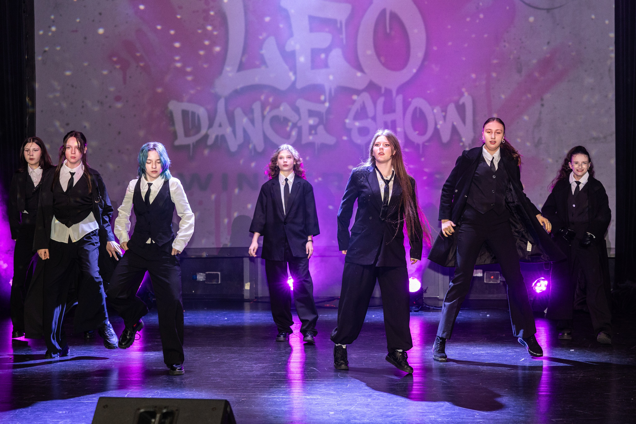 LEO DANCE SHOW WINTER 2025. Семейный и детский фотограф в Варшаве Мила Бобровская