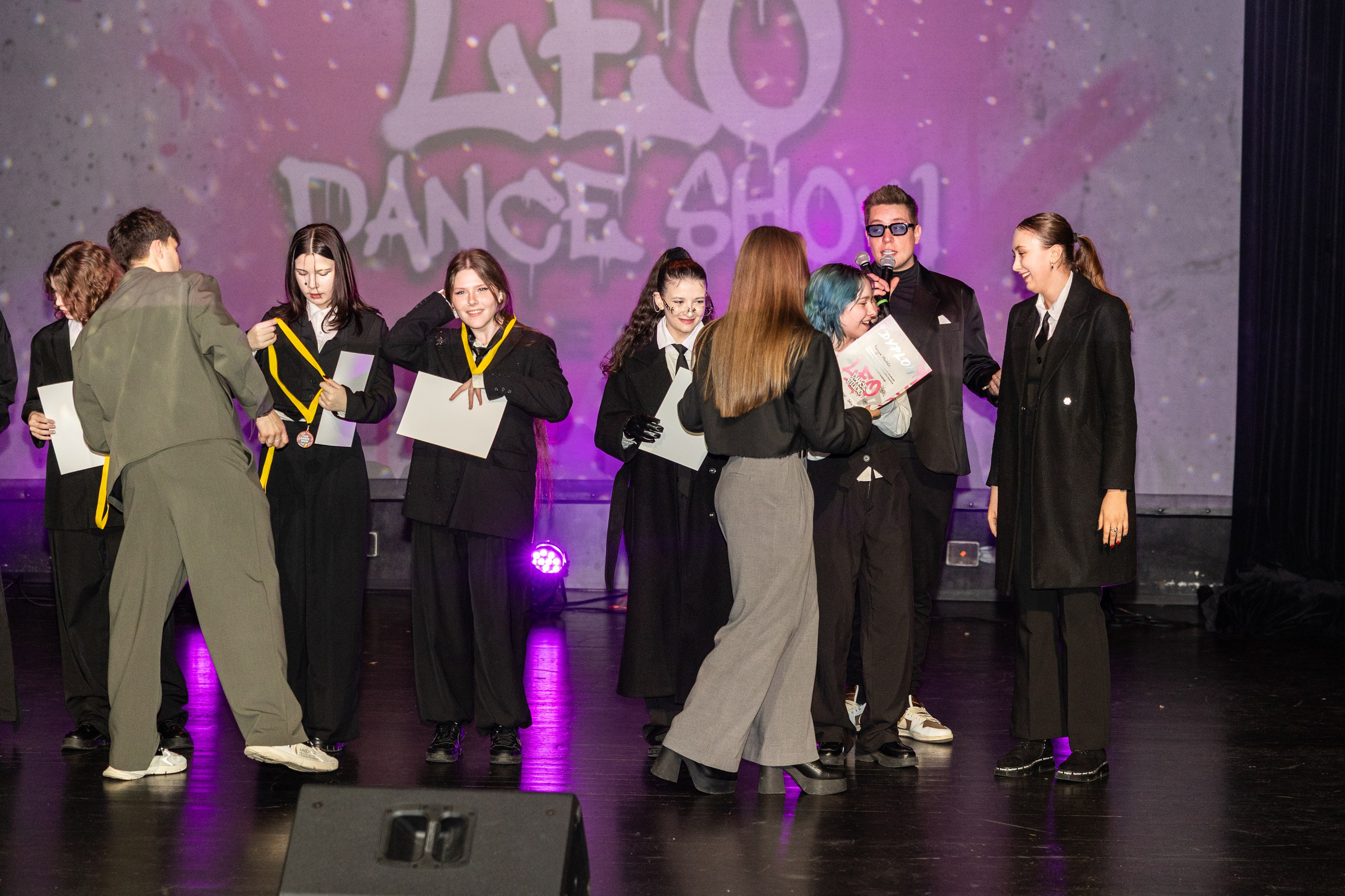 LEO DANCE SHOW WINTER 2025. Семейный и детский фотограф в Варшаве Мила Бобровская