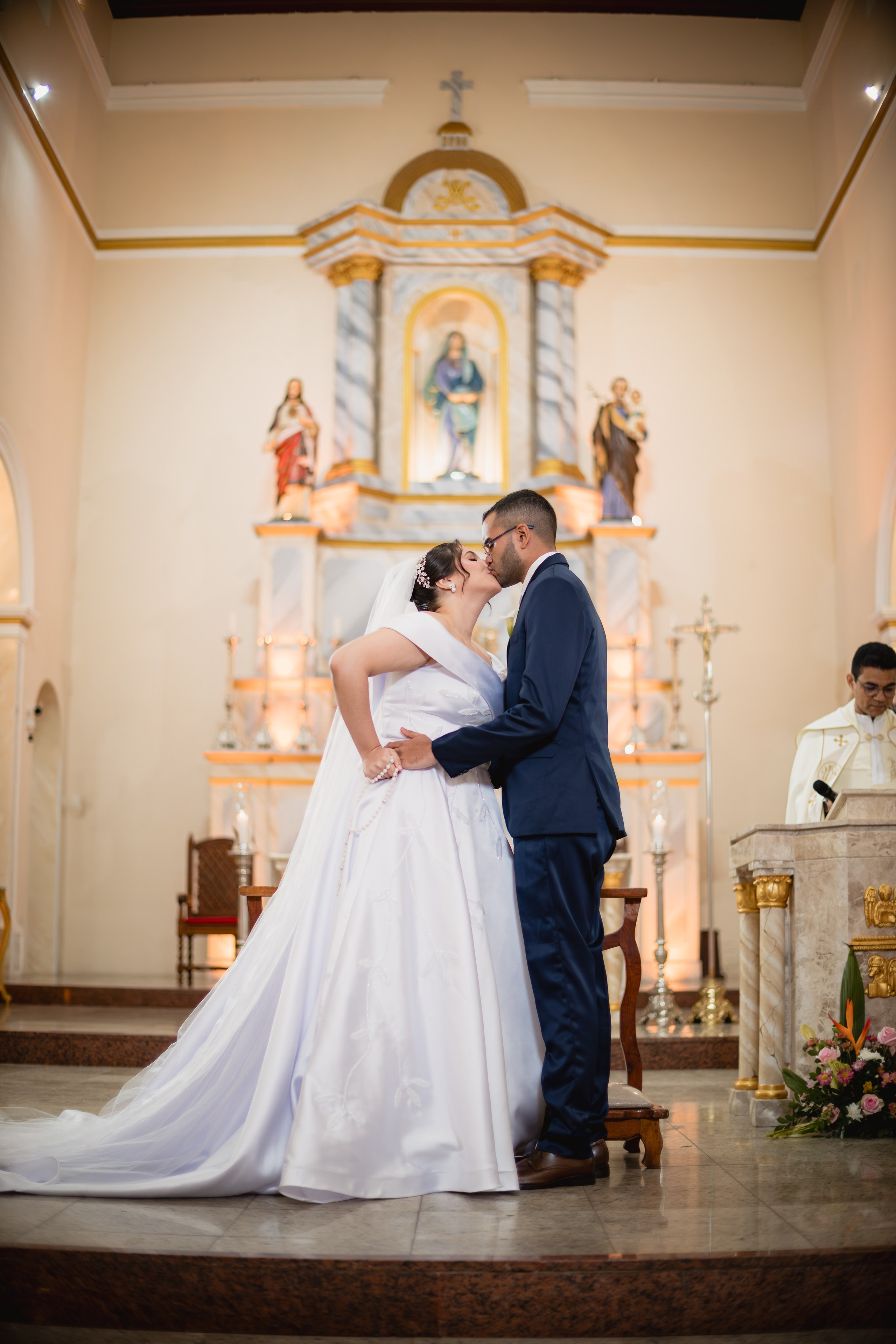 Amanda e Lucas. Aldrin Wesley Fotografia | Casamentos, ensaios e momentos que merecem ser lembrados para sempre