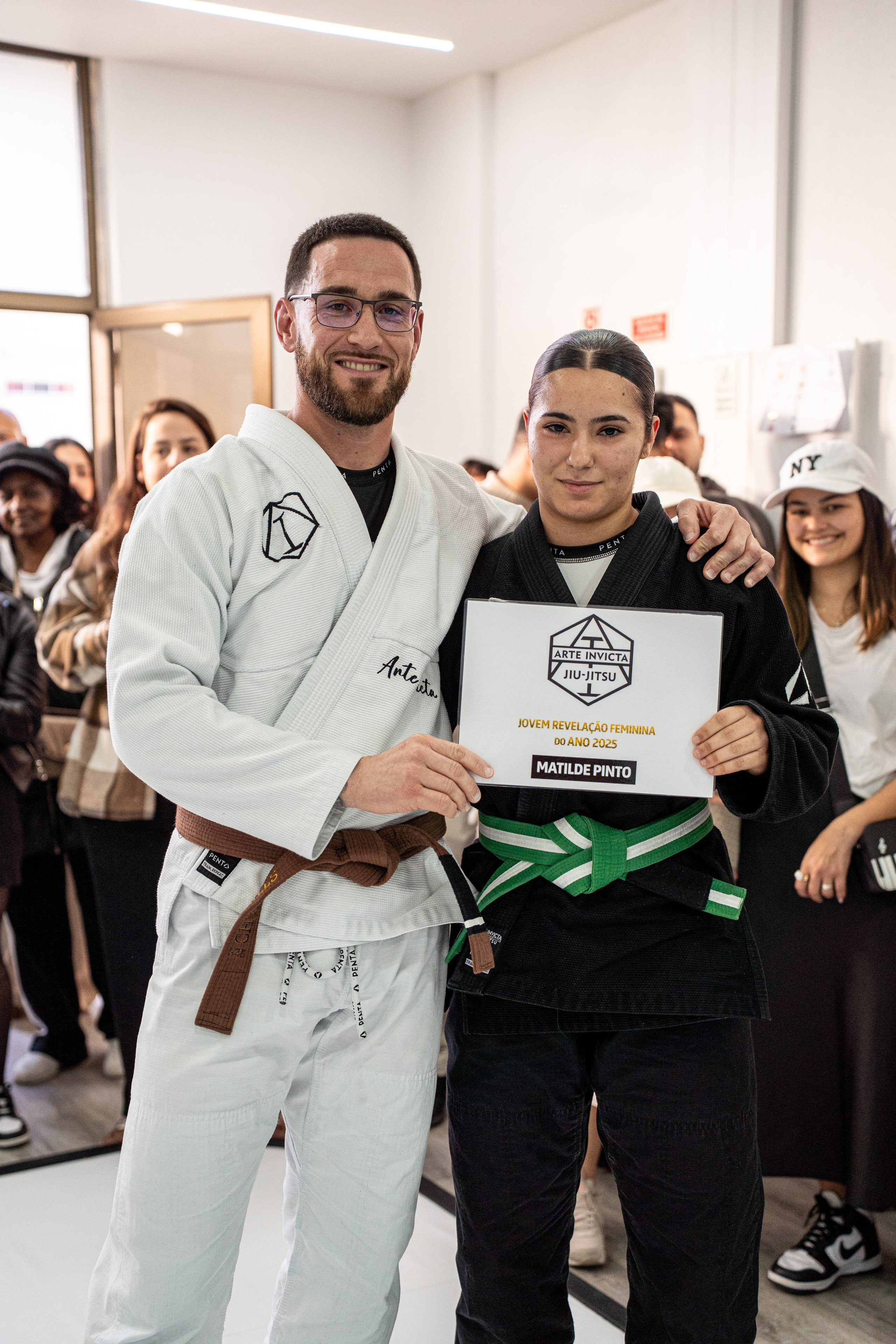 Arte Invicta — Graduação de Faixa. Frames by Giovani Braga