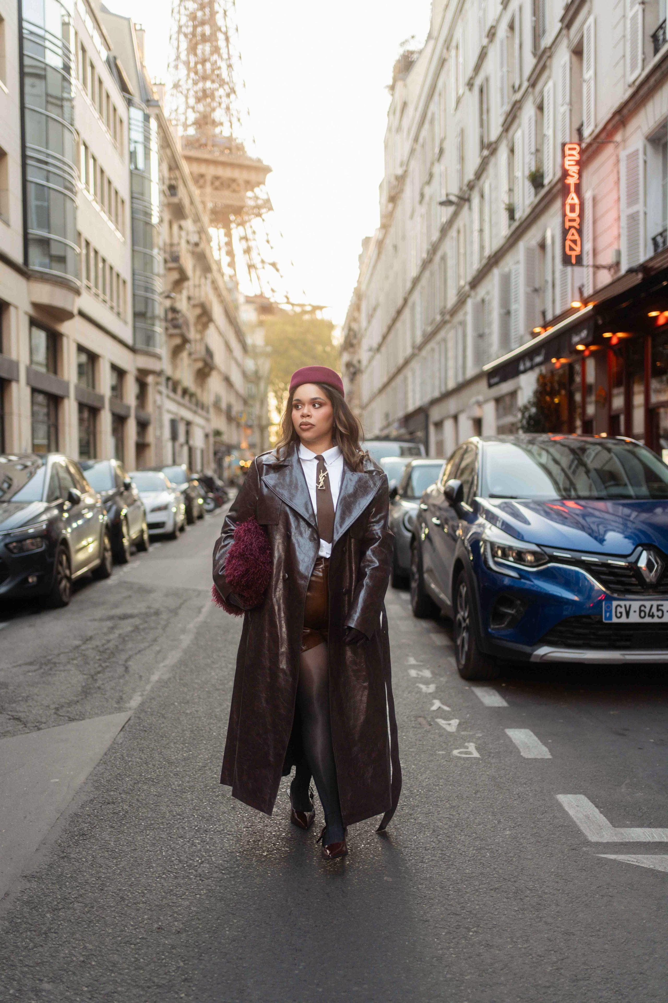 Miriana (1 hour). Photographer in Paris|Solo and groups, portraits & content, couples photo-shoot in Paris at the best locations