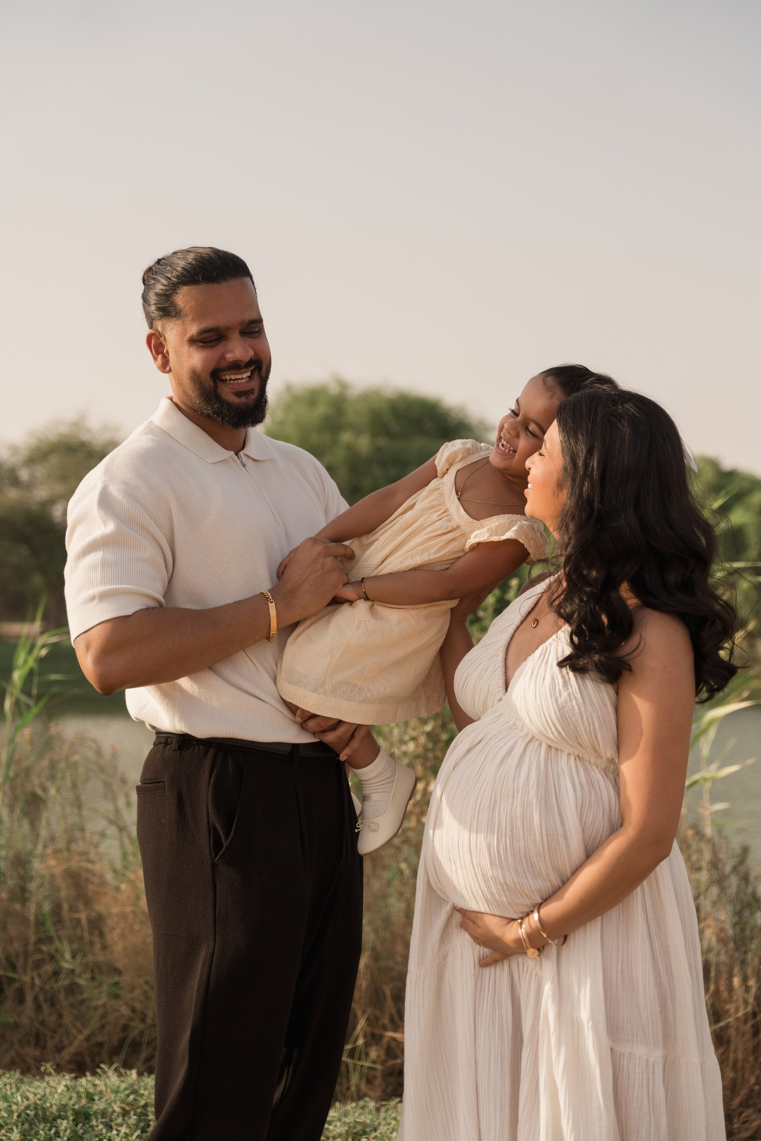 By the lake. Angela Iakovleva — Family Photographer in Dubai