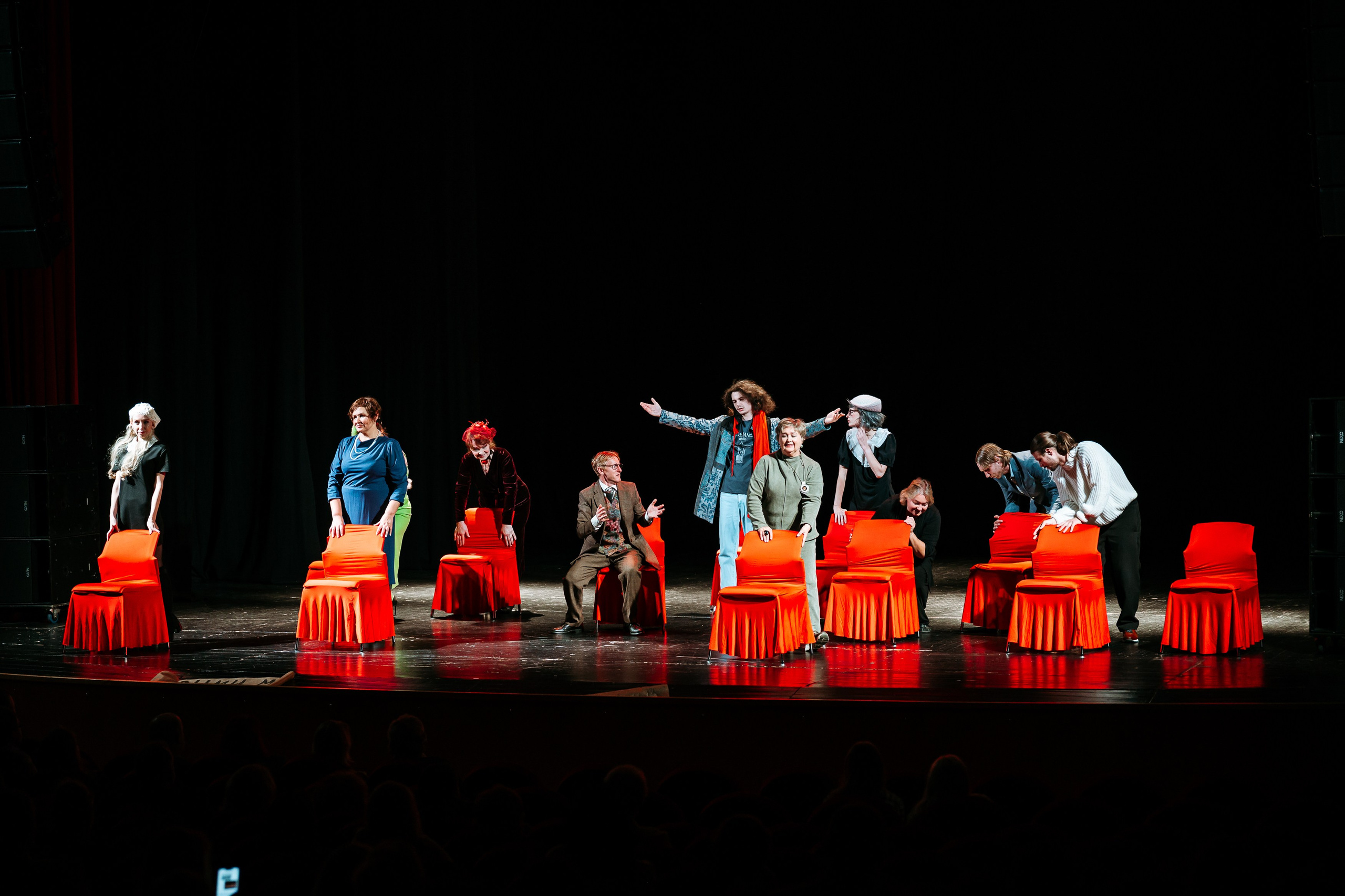 Garbo Teater „12 стульев“. Jelizaveta Gross - reportaaži- ja portreefotograaf Narvas