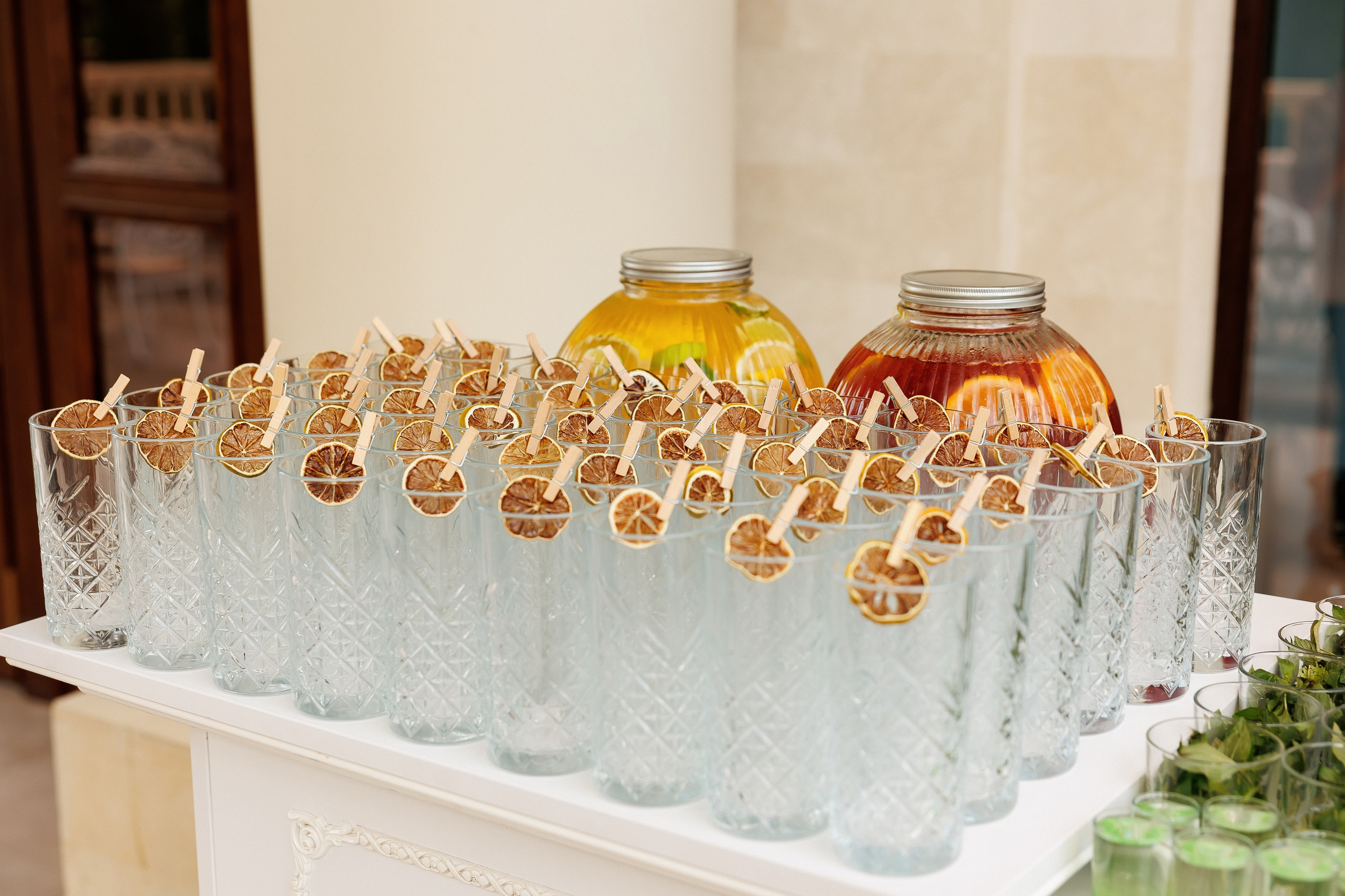 Eugen & Livia — Grand Elysee — Wedding Day. Servicii Foto și Video 067188353