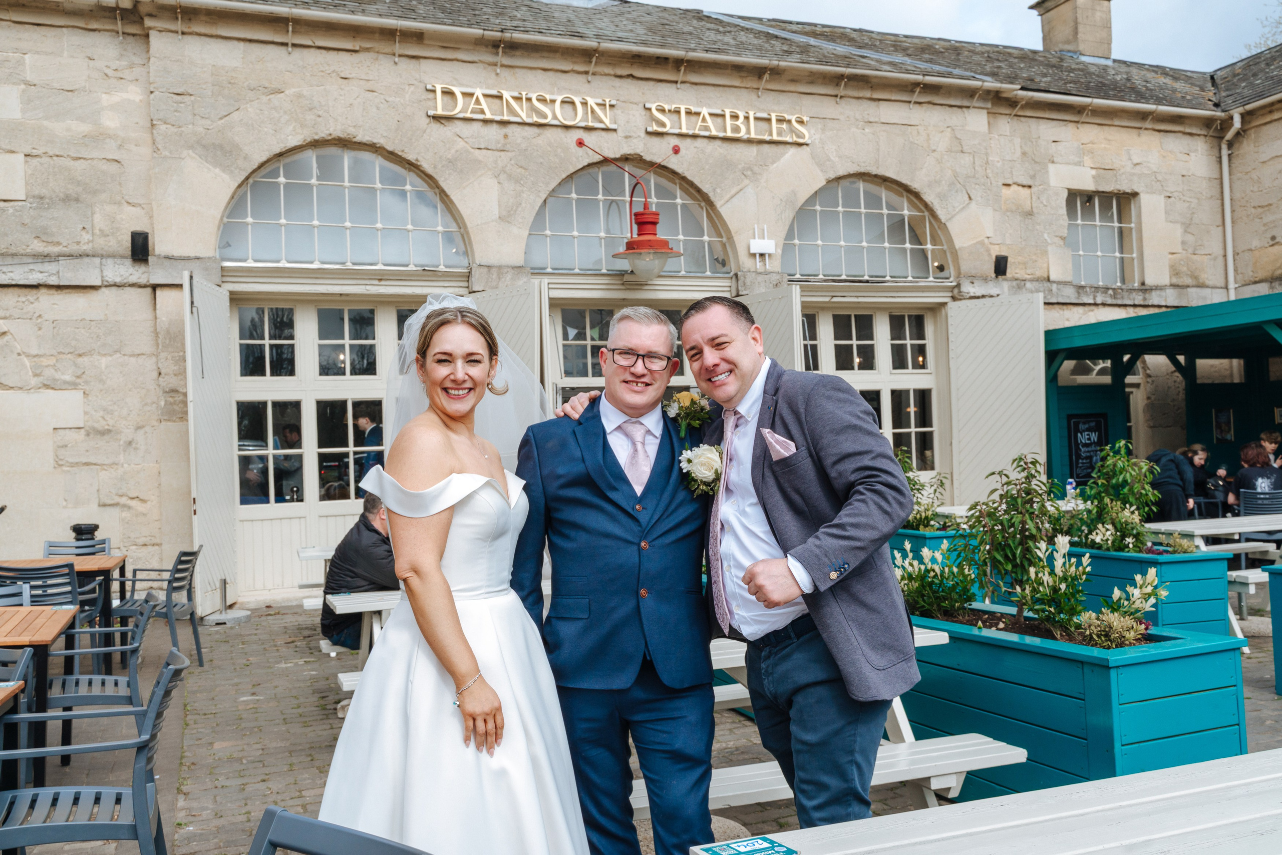 Luke and Nicola’s wedding at Danson House. Photographer in England Ekaterina Romanova