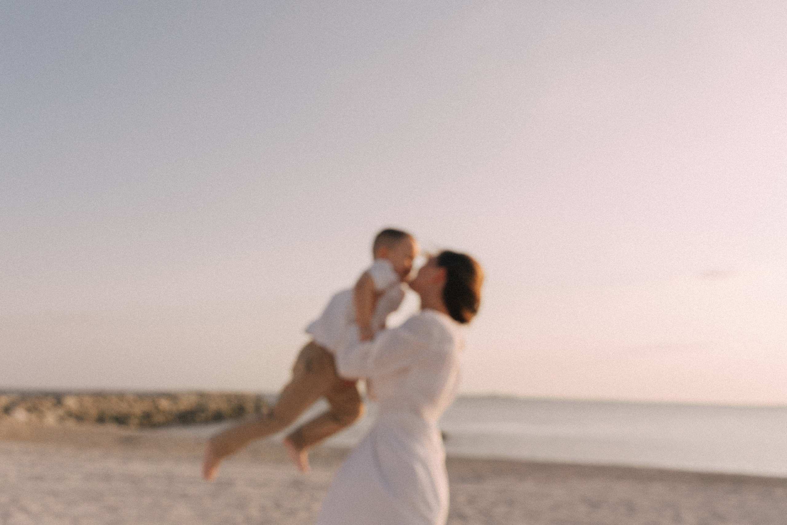 Ksenya’s Family at Hudayriyat island. Professional Photographer Abu Dhabi, Dubai — Yulia Ismoilova | 2025