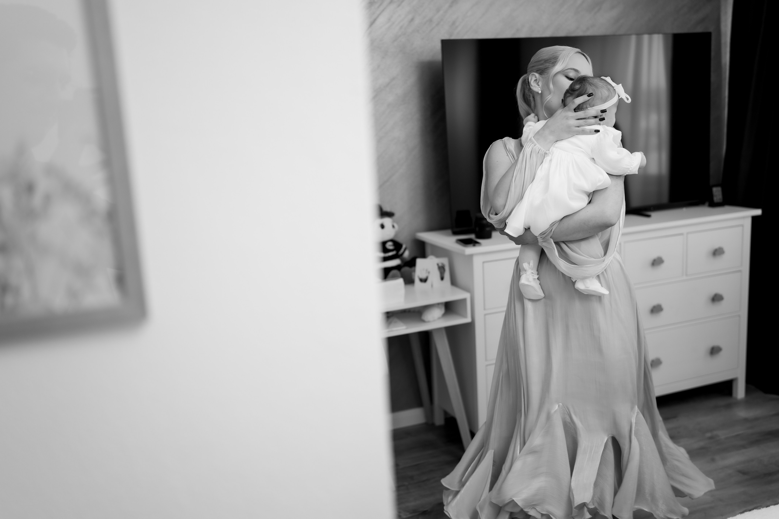 Ilinca. Mark Fazakas — Wedding Photographer