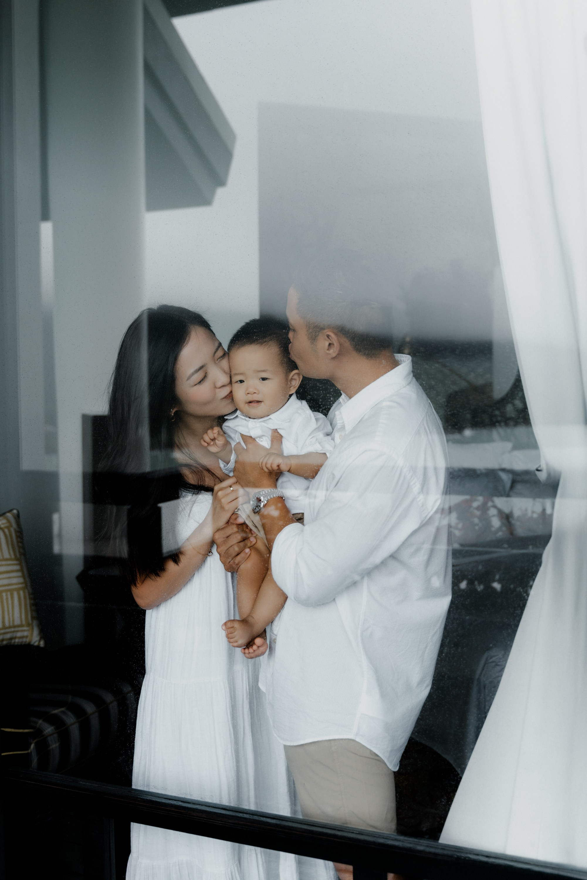 Family shooting in Danang. Aesthetic & Lifestyle photographer in Da Nang, Vietnam