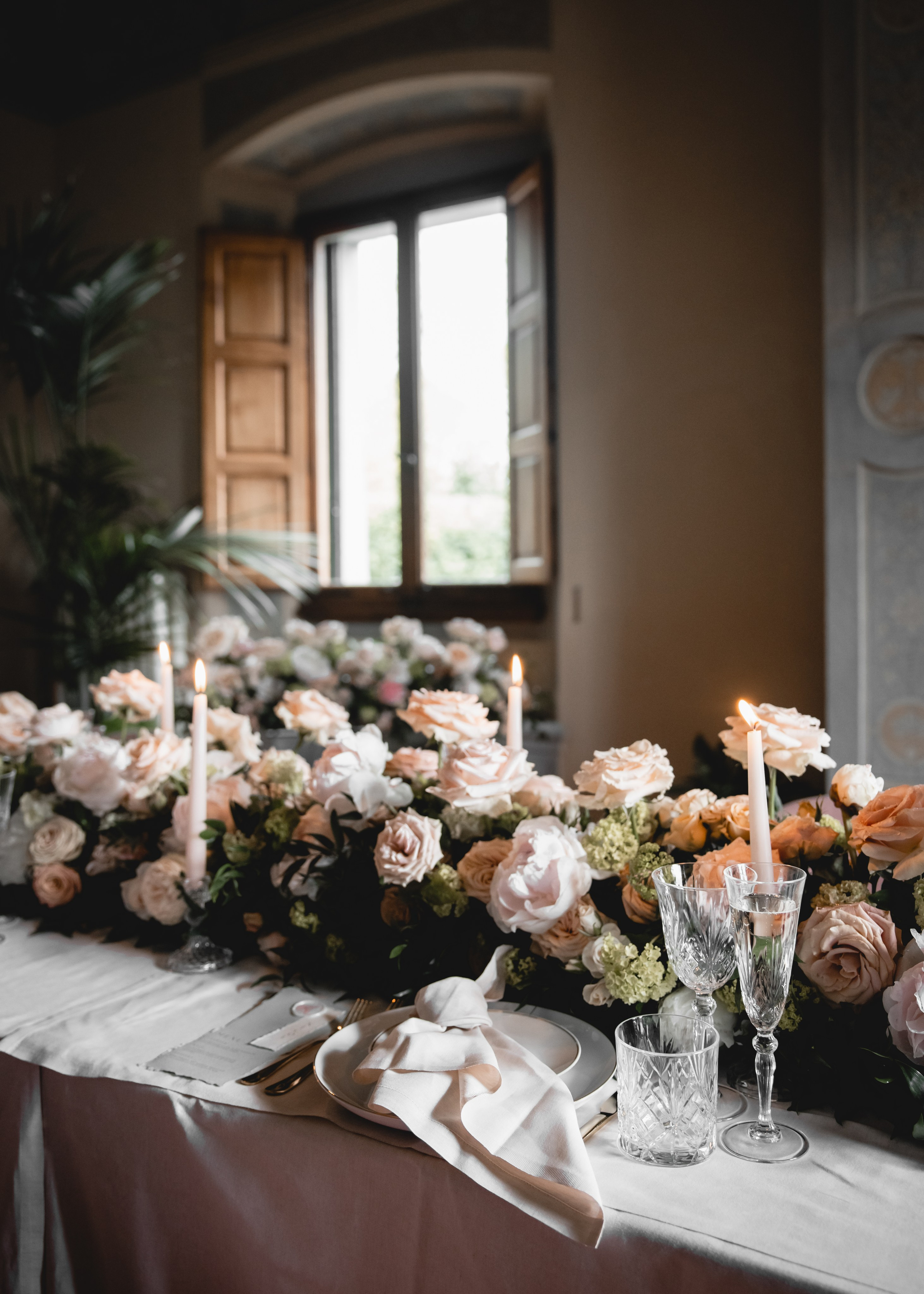 Tuscany Wedding Villa La Commenda Concordia. Professional wedding photographer in Copenhagen, Denmark — Julia Byron