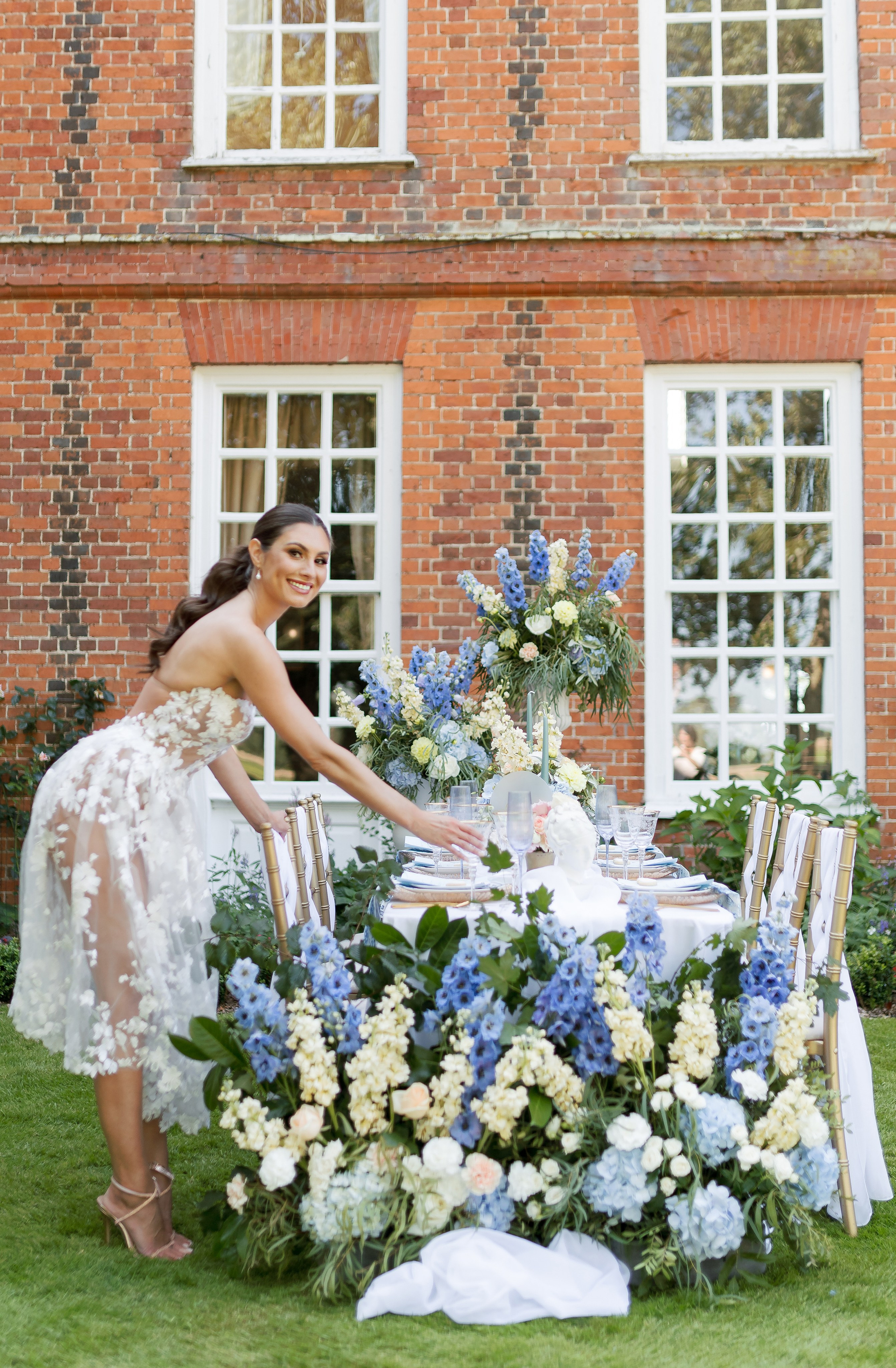 Regal Romance | Editorial Photoshoot at Gosfield Hall, London Estat. YES I DO PRODUCTION — Wedding photography&videography