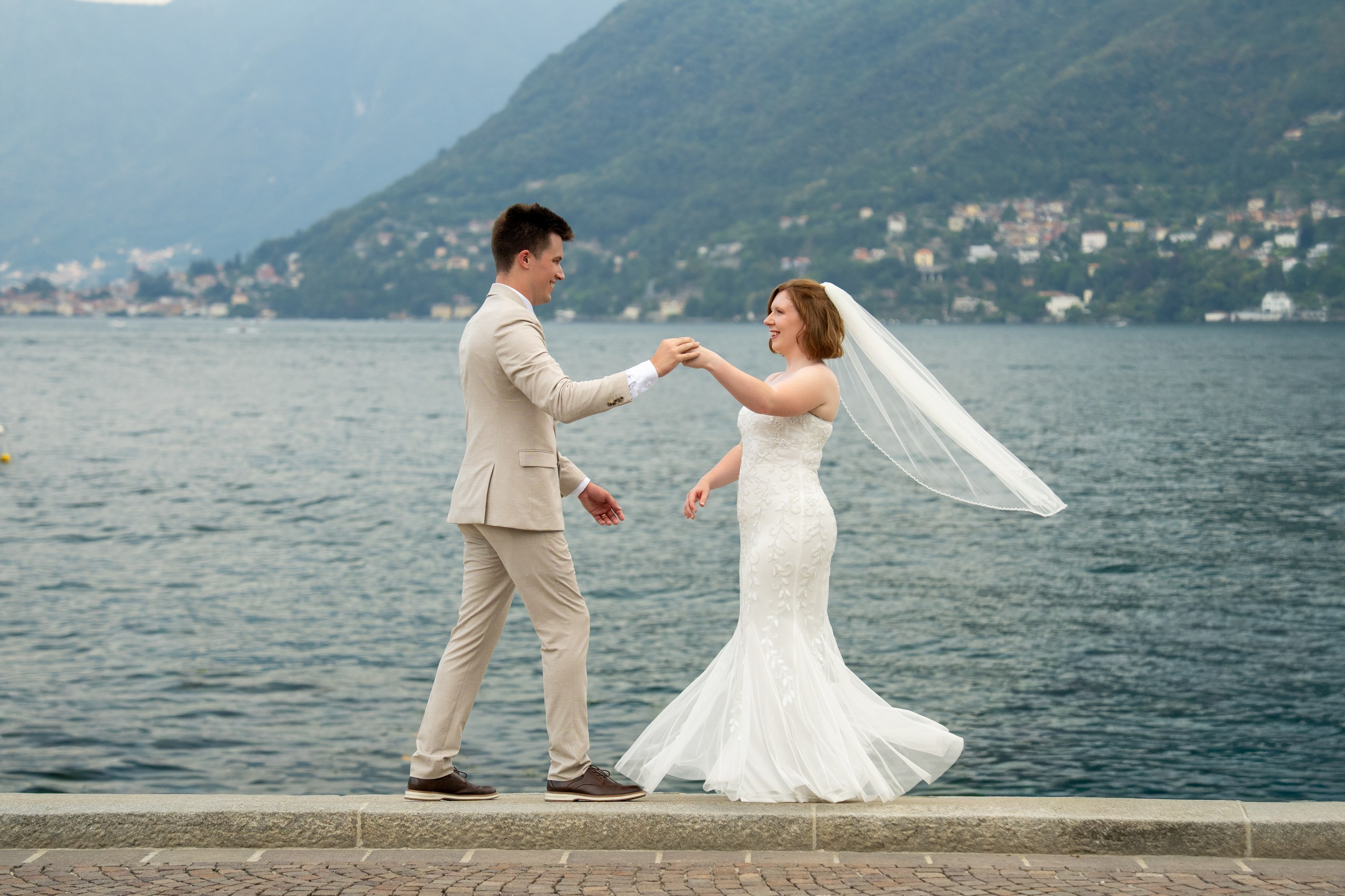Cernobbio, Boat and Villa Olmo. Wedding Photographer Lake Como Ferrari Media Production