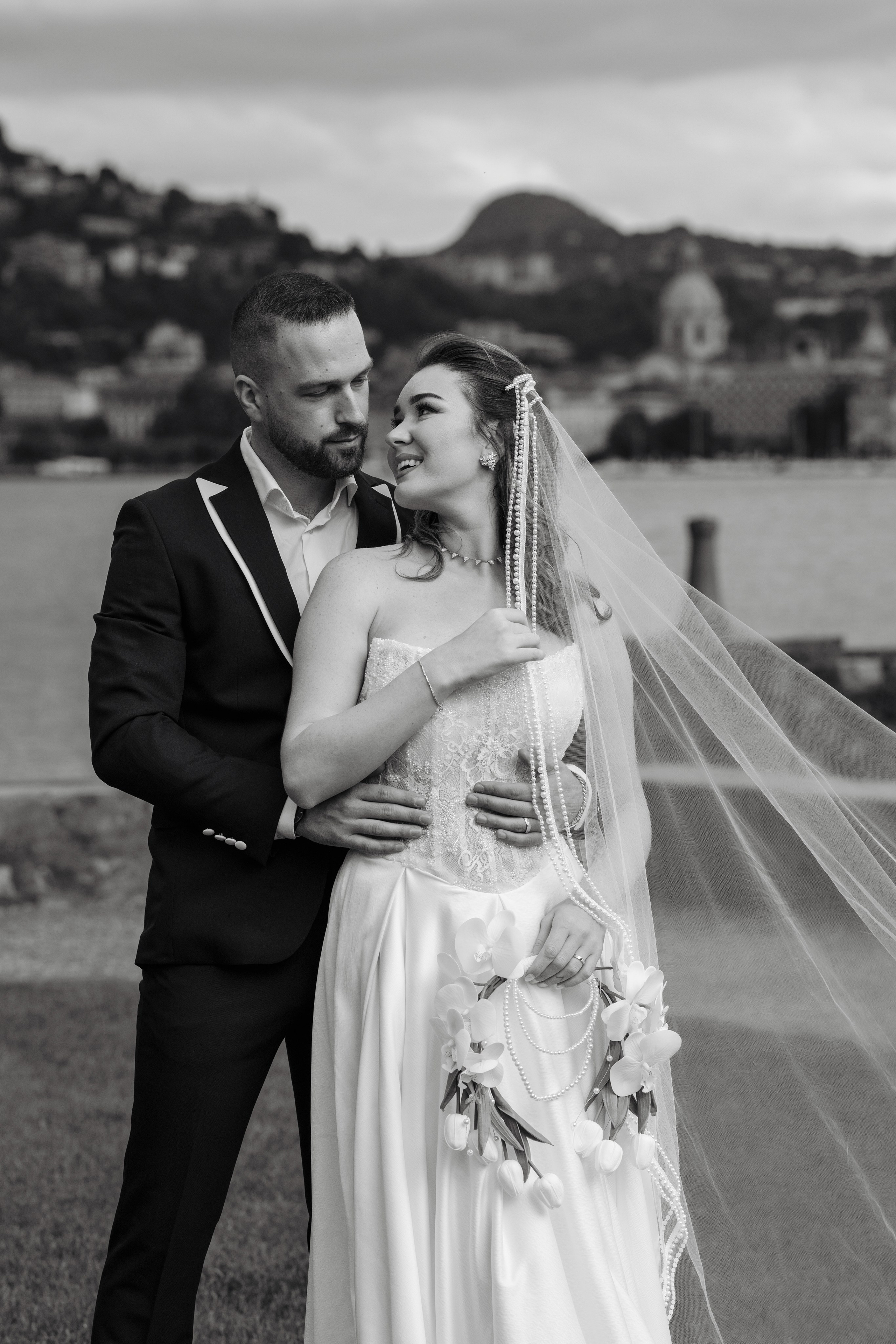 Edina & Vilson Lake Como. Fotografo matrimonio Lago di Como Ferrari Media Production