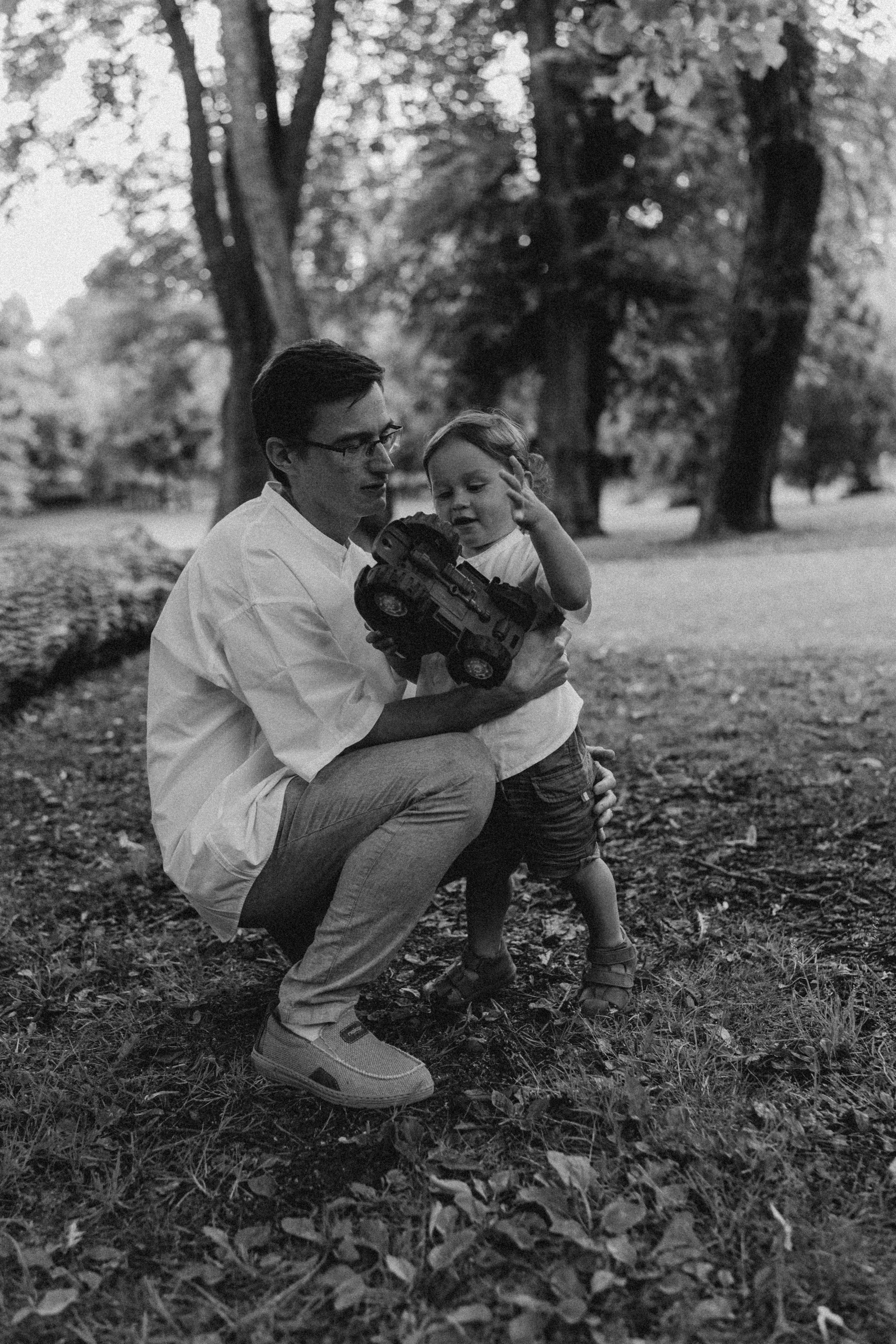 Kaivopuisto. Wedding and potrait photographer in Helsinki Vickan O