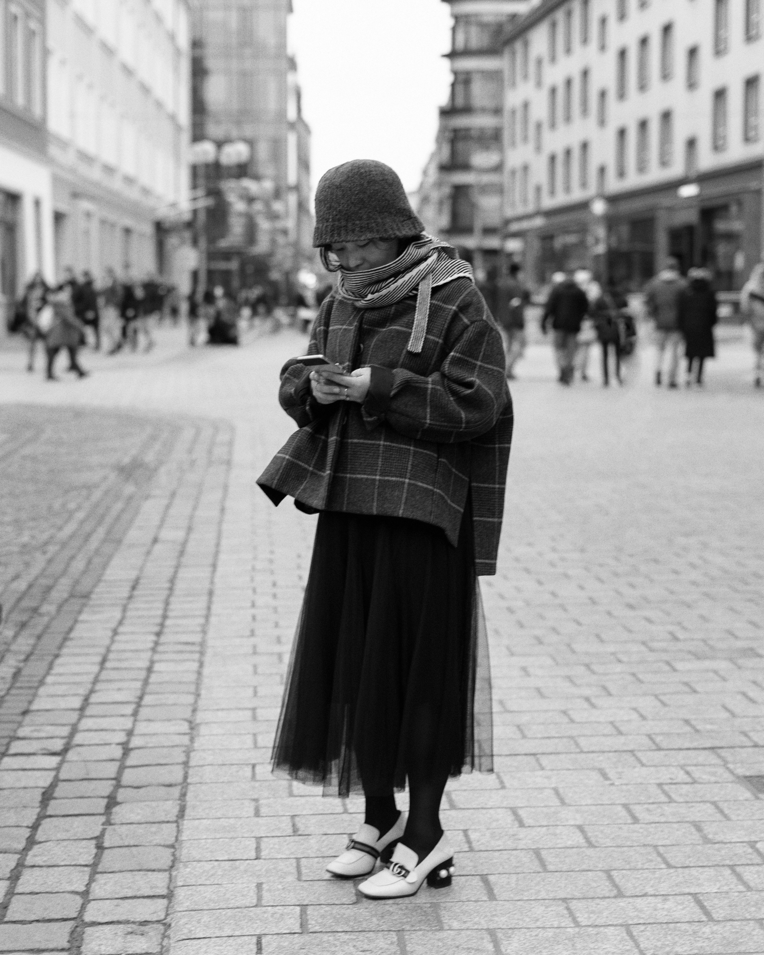 Roaming. Mike Avelli