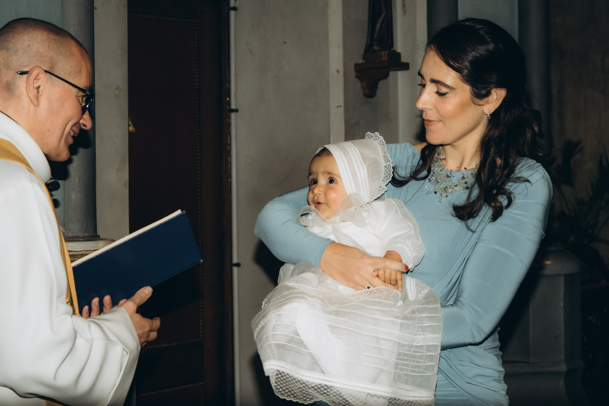 Petite Sonia: cérémonie de baptême. Photographer in Paris Marina Chaput