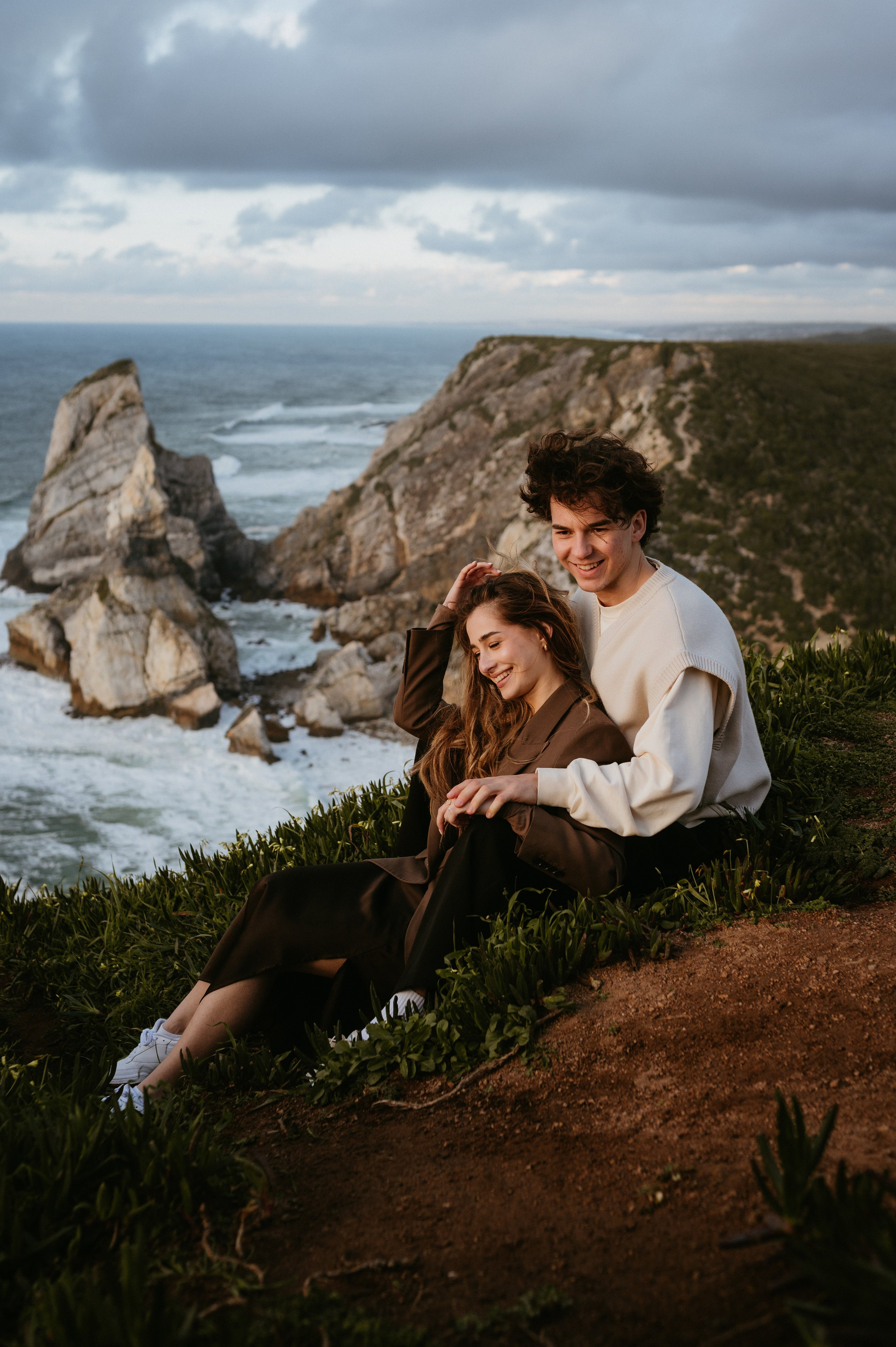 Praia da Ursa – ședință foto de cuplu într-un loc magic din Portugalia. Valentin Melen — wedding photographer