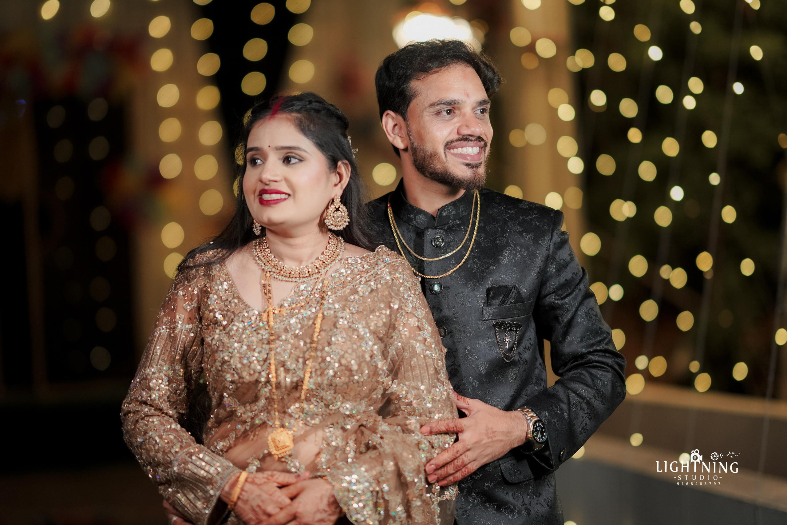 Bhushan & Komal. Lightningstudio