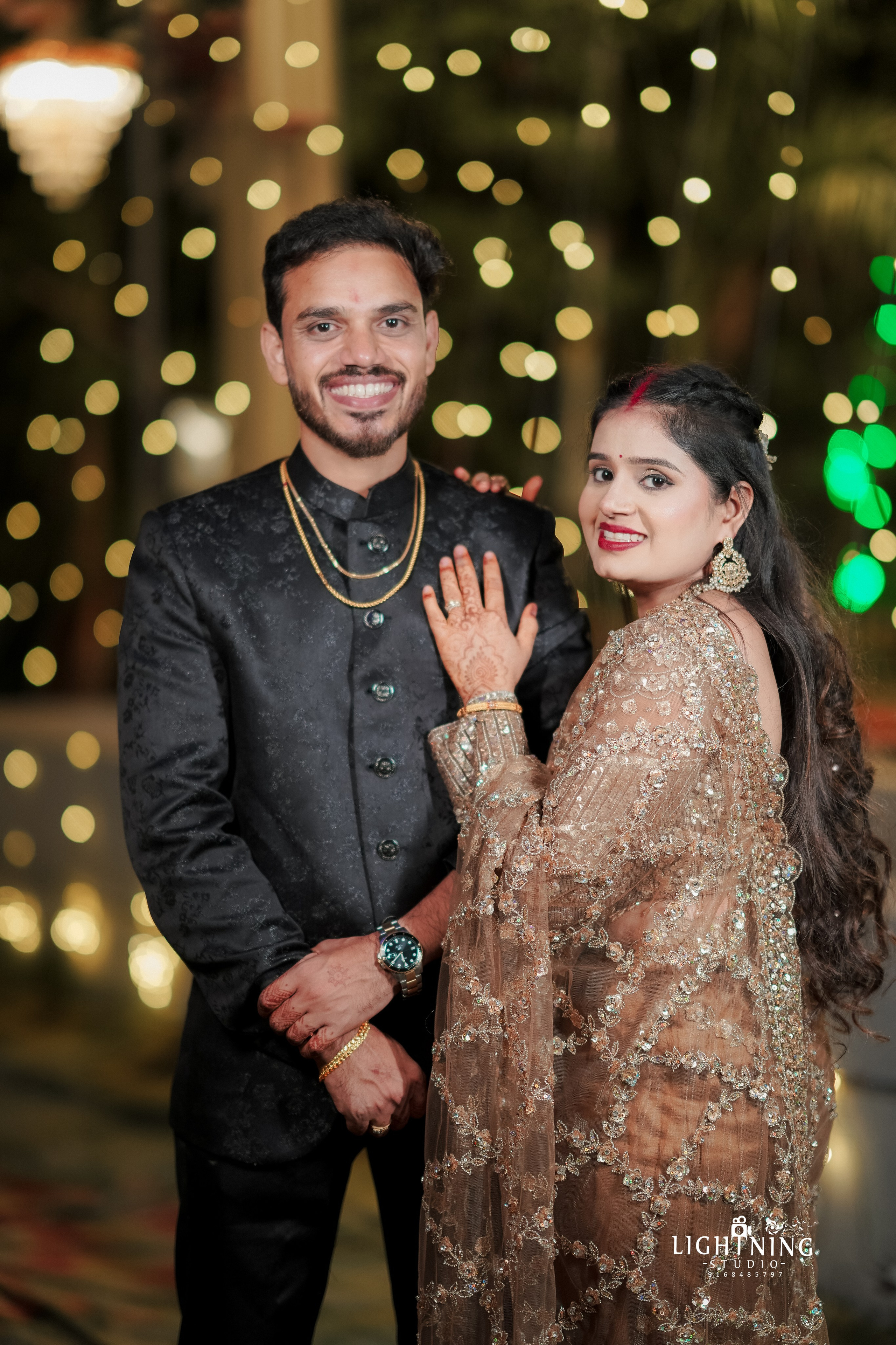 Bhushan & Komal. Lightningstudio