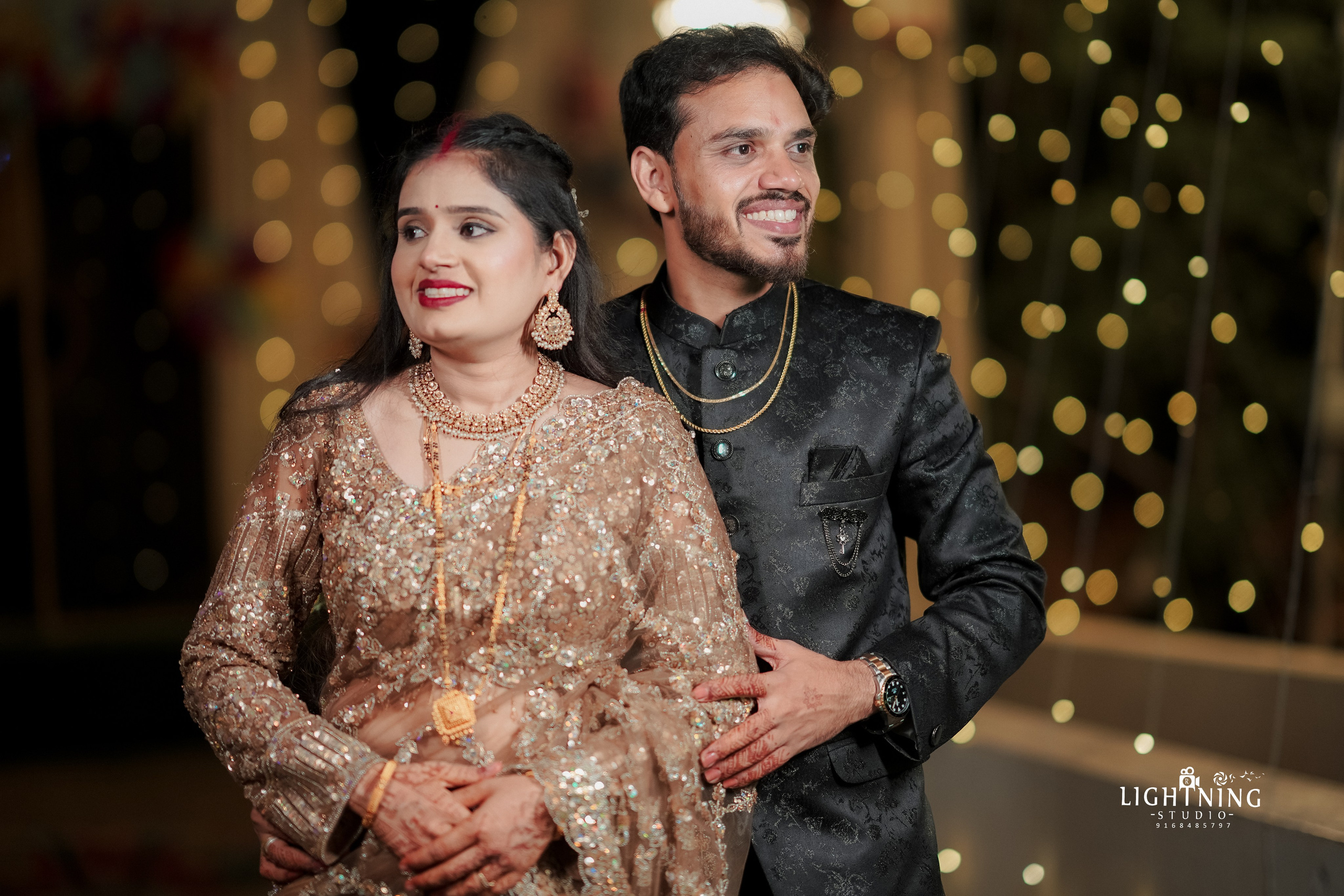 Bhushan & Komal. Lightningstudio