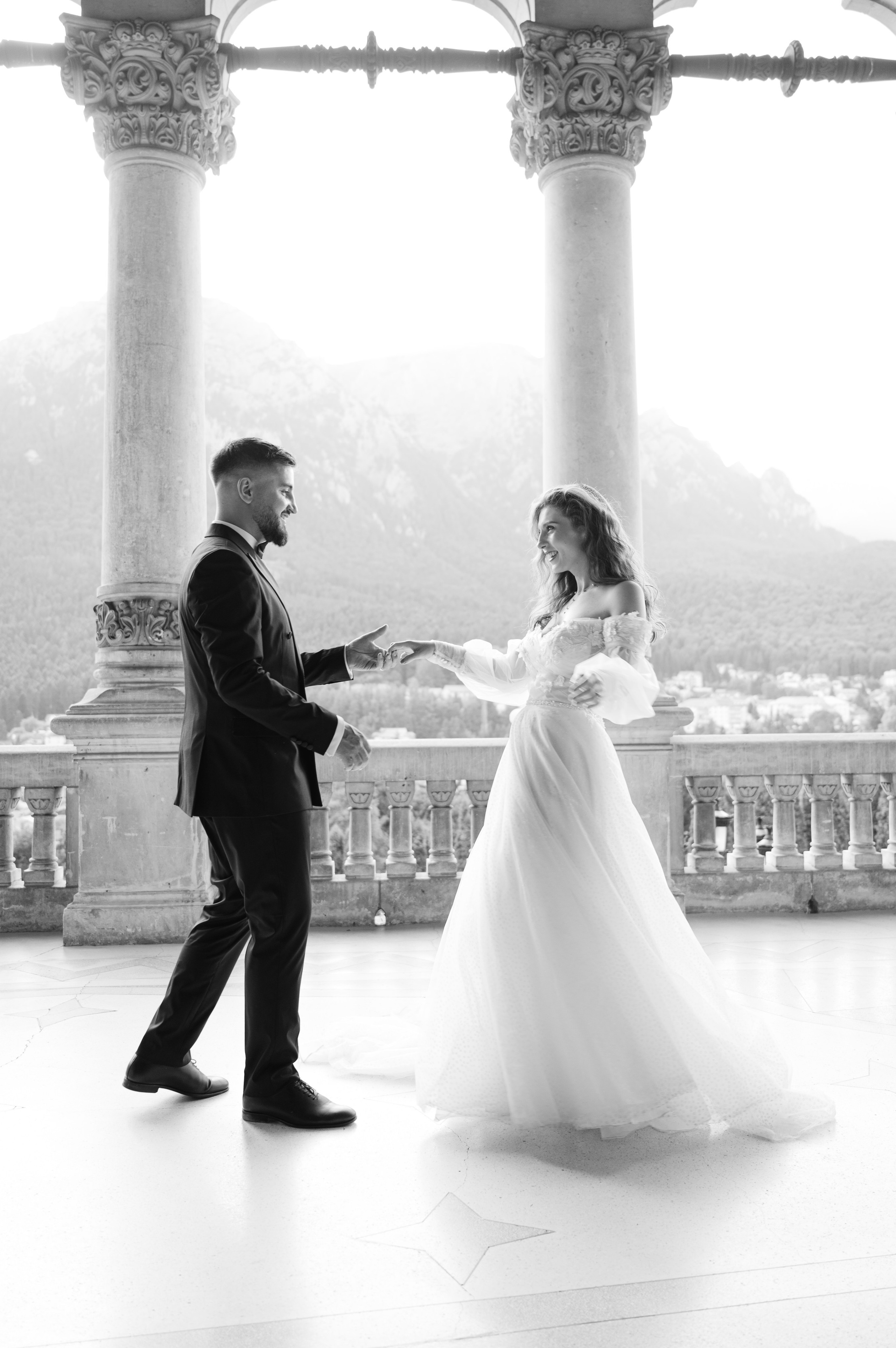 Sedinta foto trash the dress la castelul Cantacuzino
