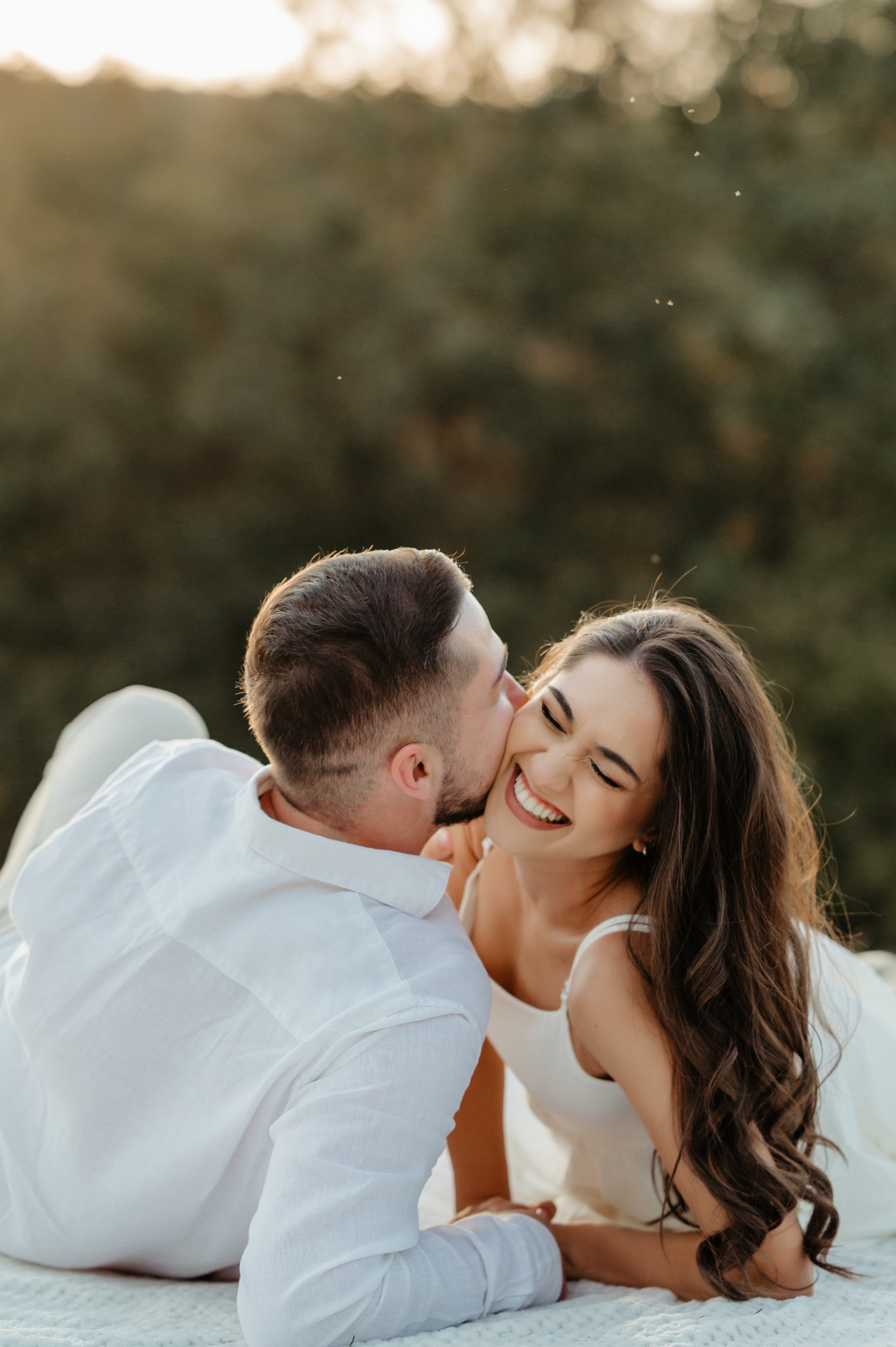 Sedinta foto save the date la apus. Proud Vision Weddings | Wedding Photography & Film — Servicii profesionale Foto Video Nunta Iasi