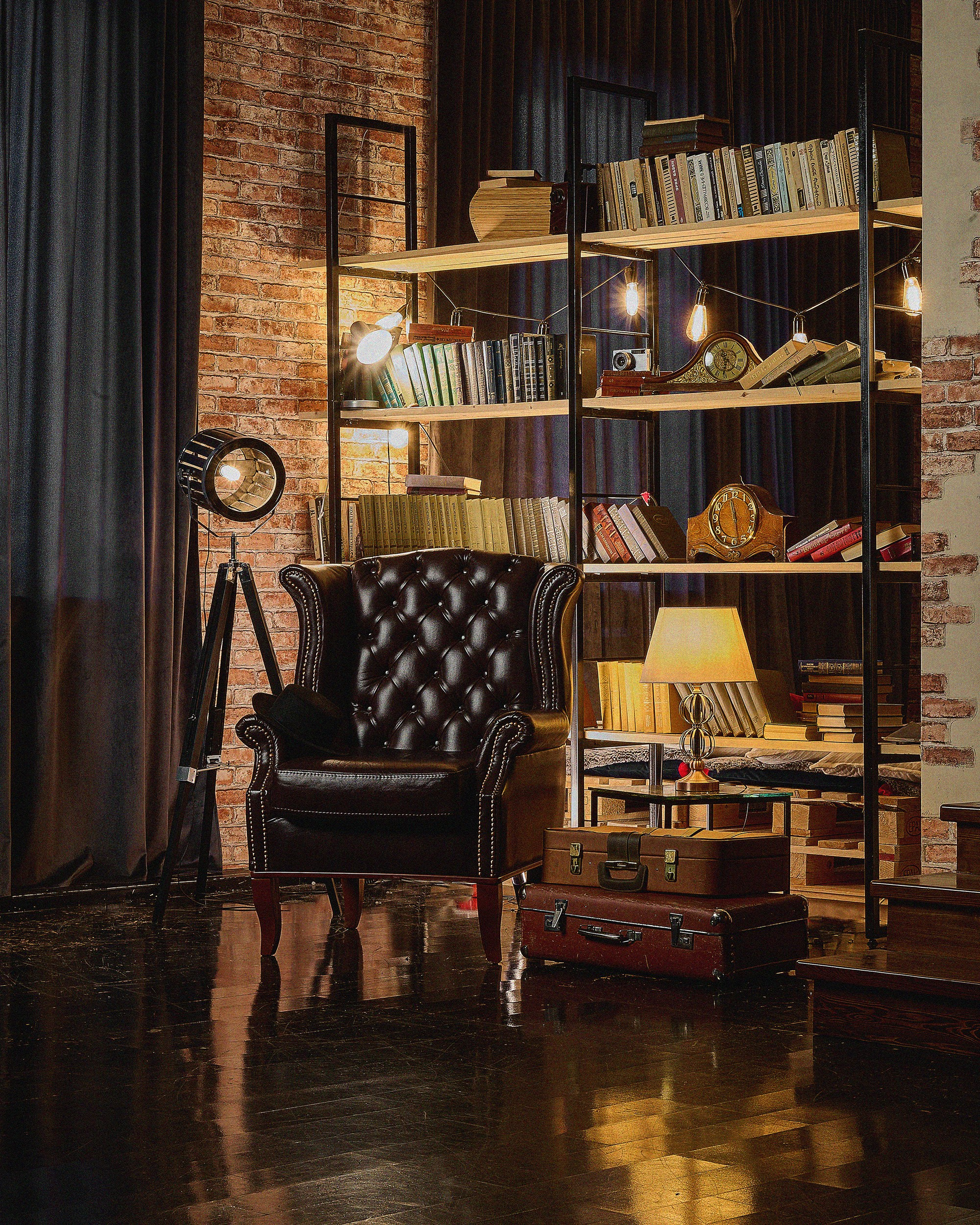 Зал «Loft» — (ул.Бабура, 73Б). 2astudio.uz