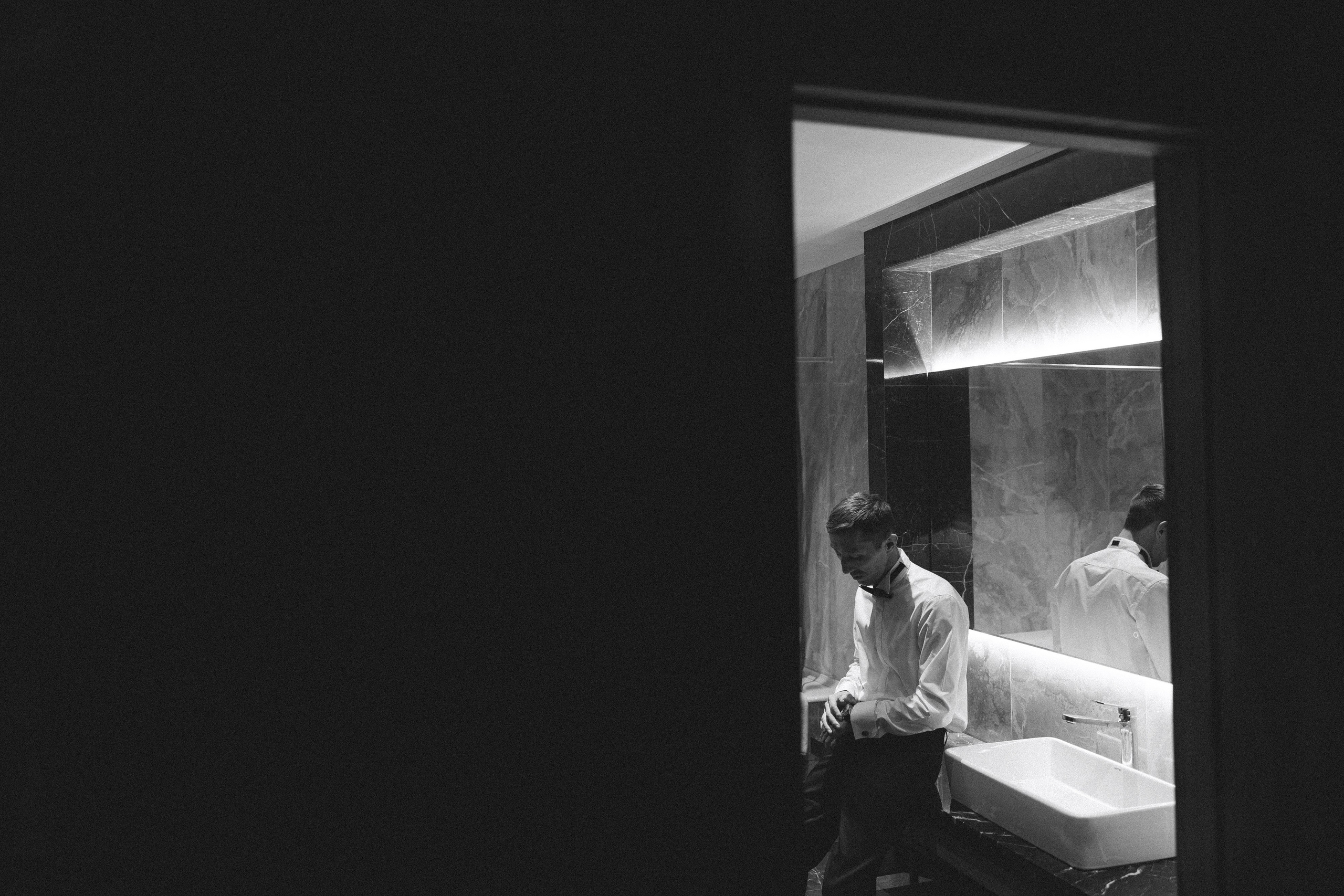 Manas & Zhanara in hotel Sofia. Азимжан Нуритдинходжаев — свадебный фотограф