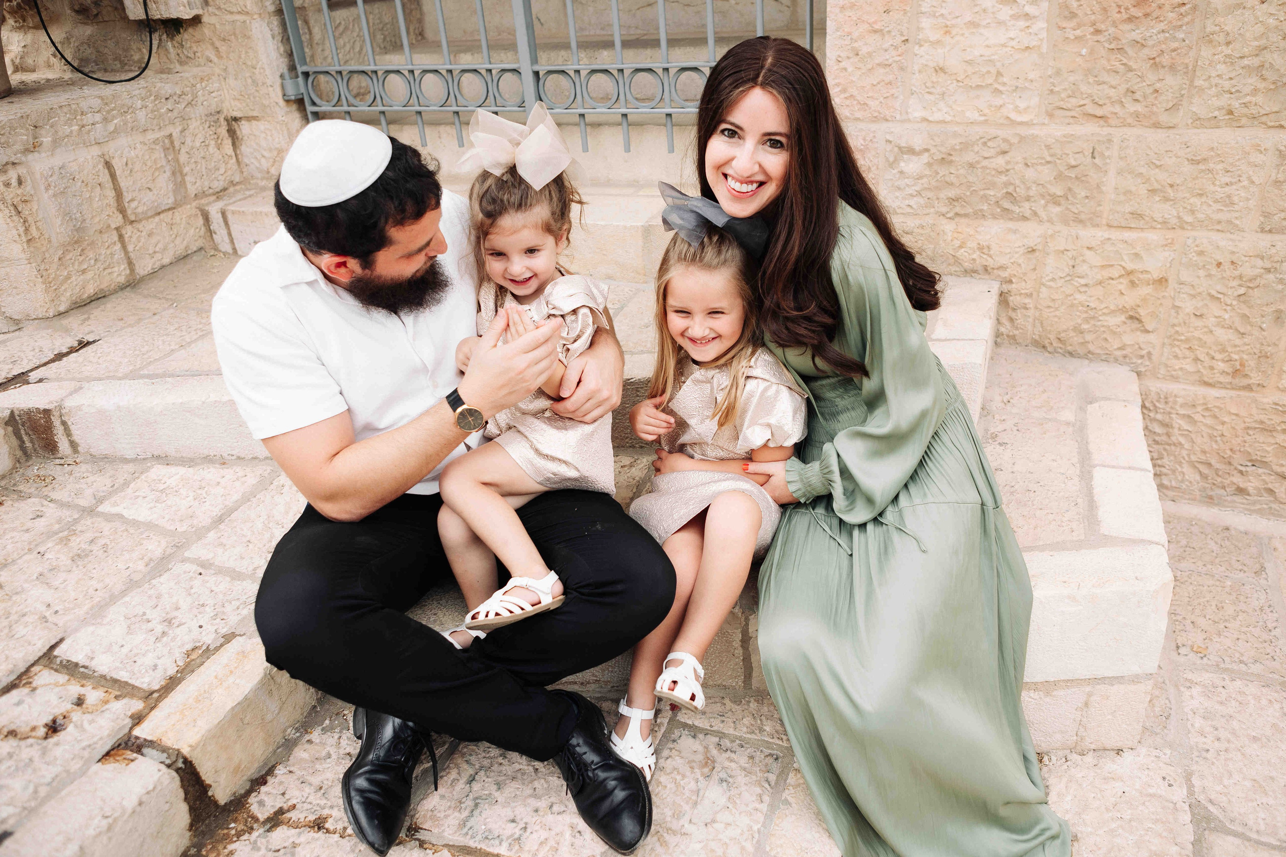 BEAUTIFUL FAMILY PHOTOSESSION. PHOTOGRAPHER IN ISRAEL