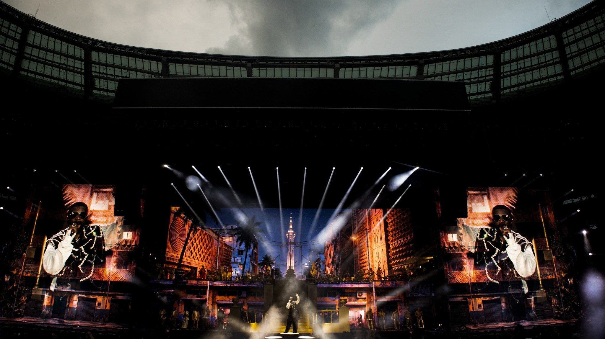 FALLY IPUPA — STADE DE FRANCE. KALEM’S