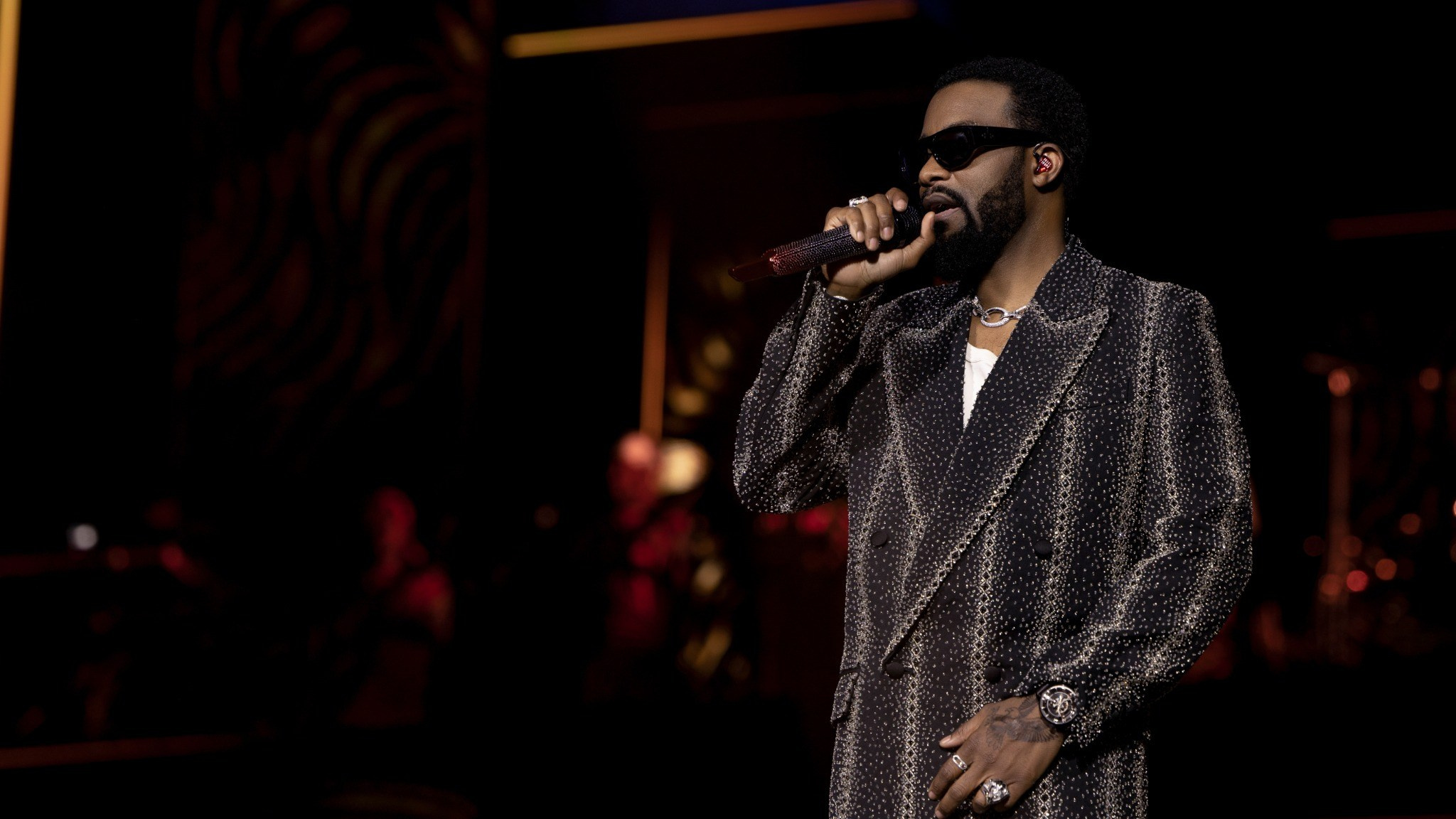 FALLY IPUPA — STADE DE FRANCE. KALEM’S