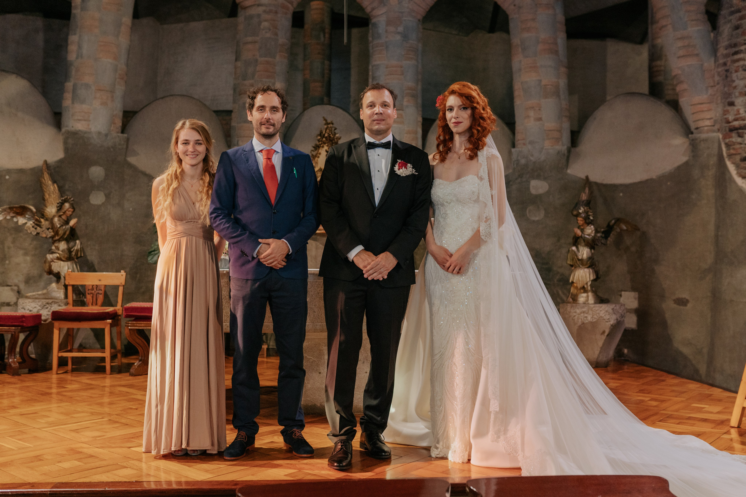 Havie & Isabel — a wedding in Gaudí’s Crypt. DiaFoto Weddings · Premium Destination Wedding Photographer & Videographer in Barcelona