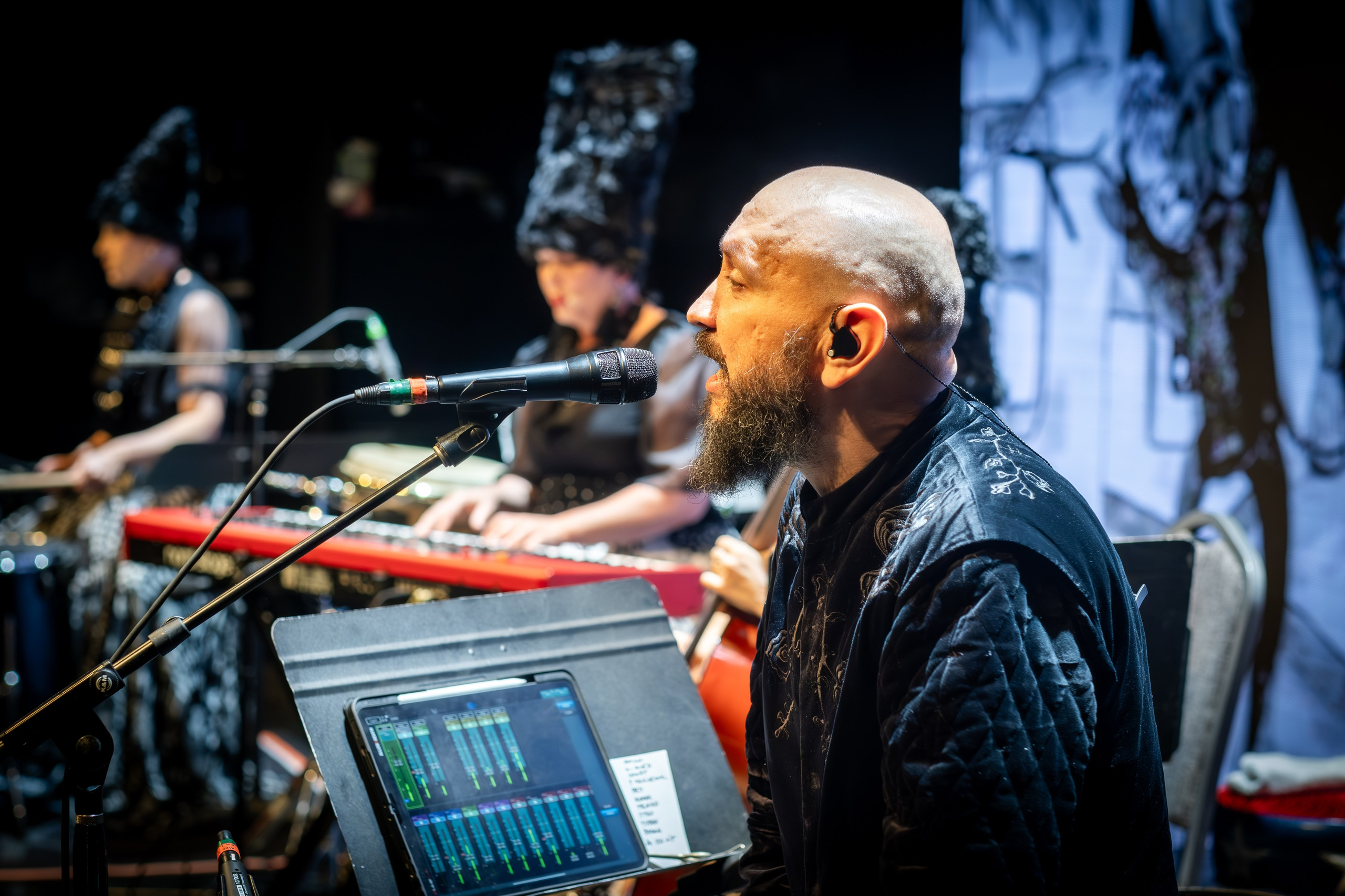 DAKHA BRAKHA. Reportage concert portrait photography in the San Francisco Bay Area