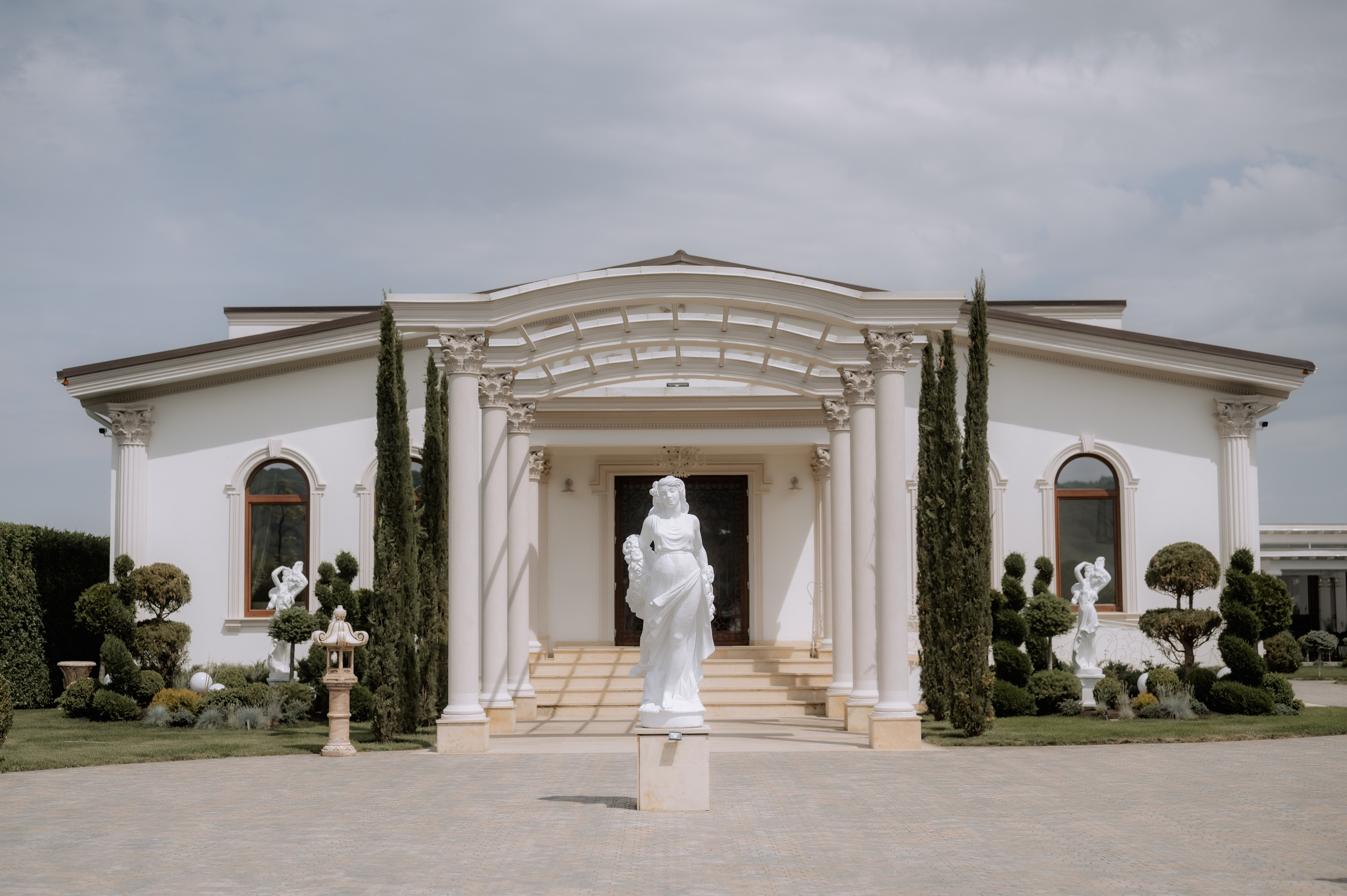 Cum să alegi un fotograf de nuntă în stilul tău. Proud Vision Weddings | Wedding Photography & Film — Servicii profesionale Foto Video Nunta Iasi