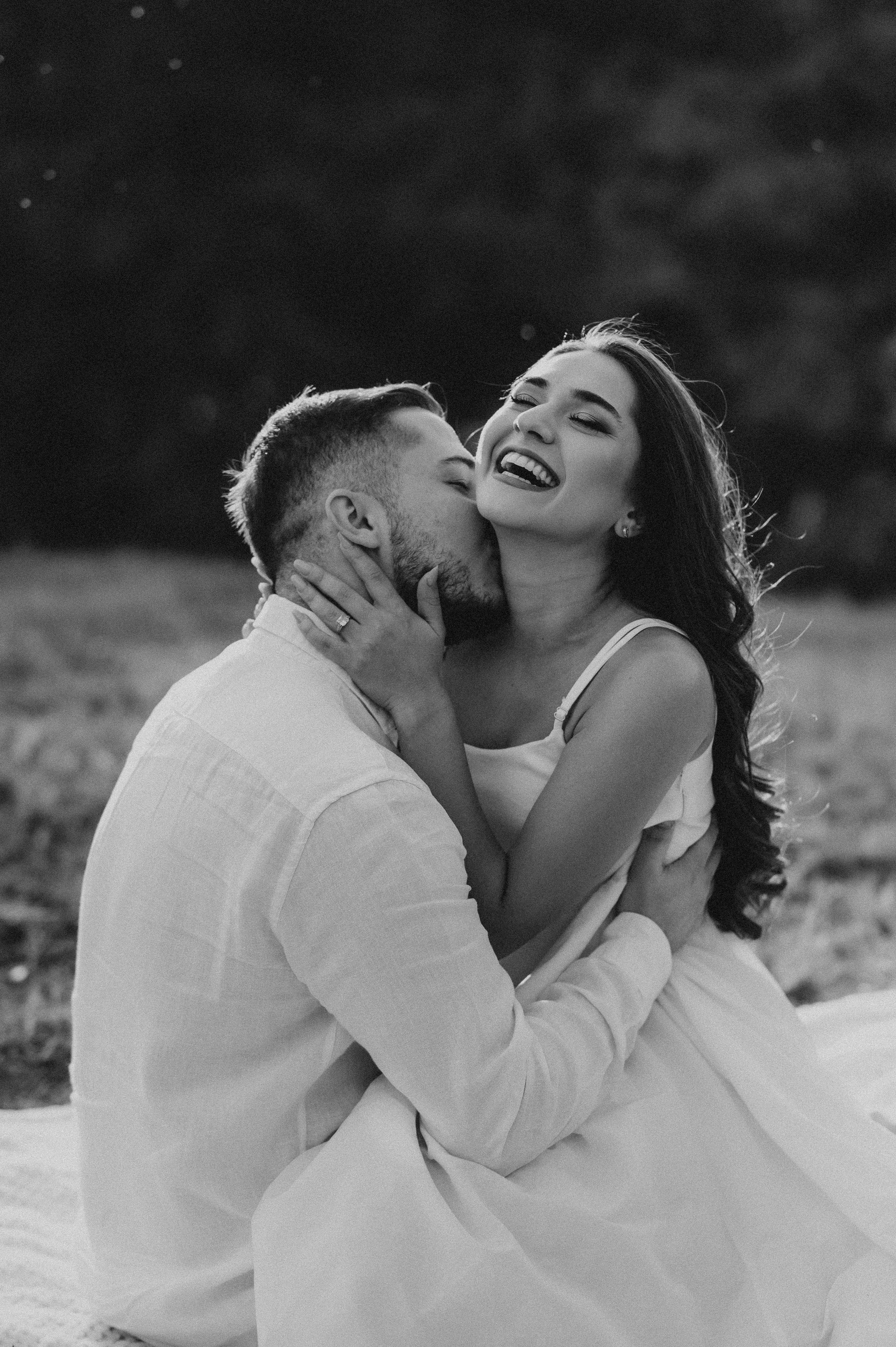 Sedinta foto save the date la apus. Proud Vision Weddings | Wedding Photography & Film — Servicii profesionale Foto Video Nunta Iasi