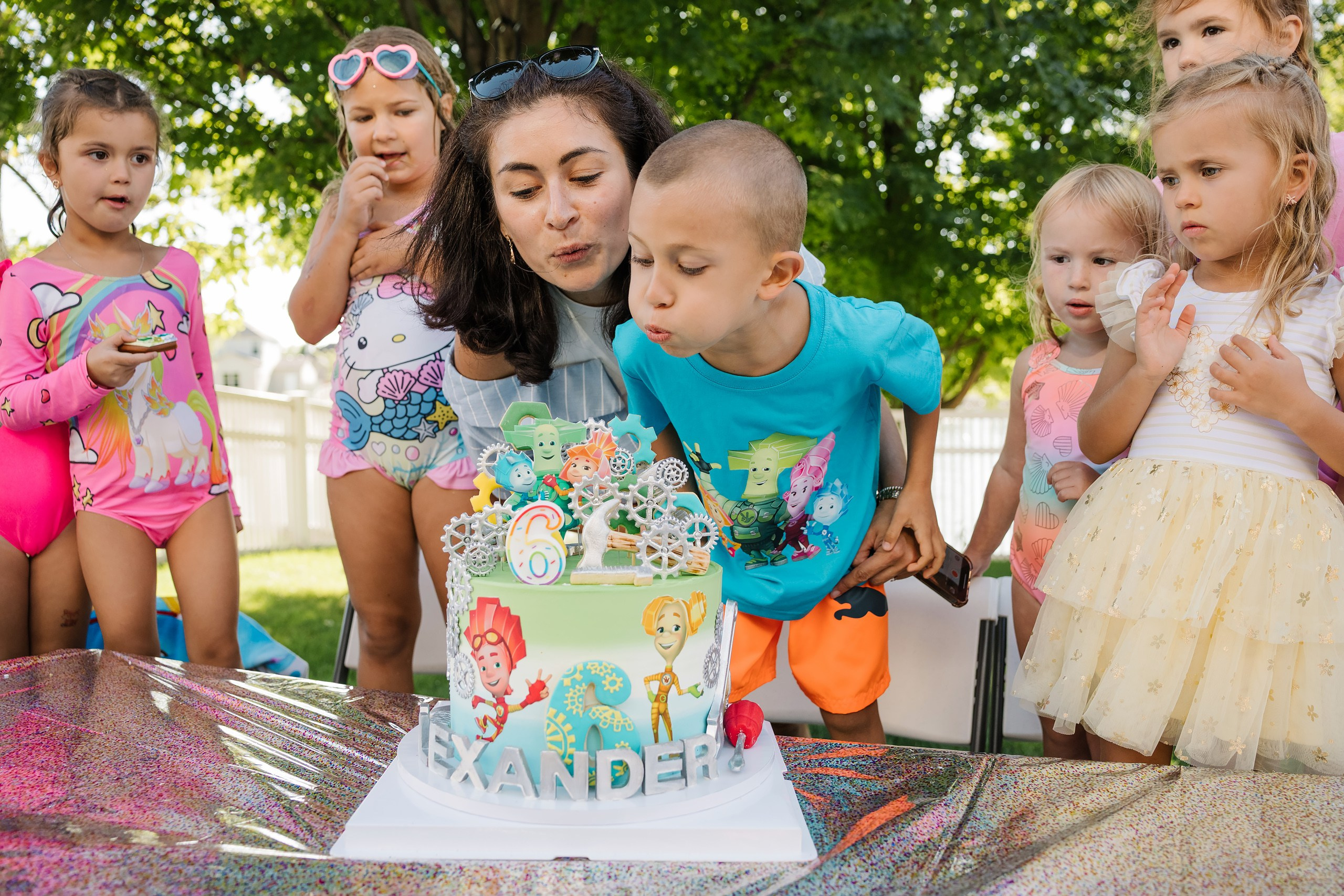 Birthday Party. Wedding family event photographer in Chicago Nick Yushevich