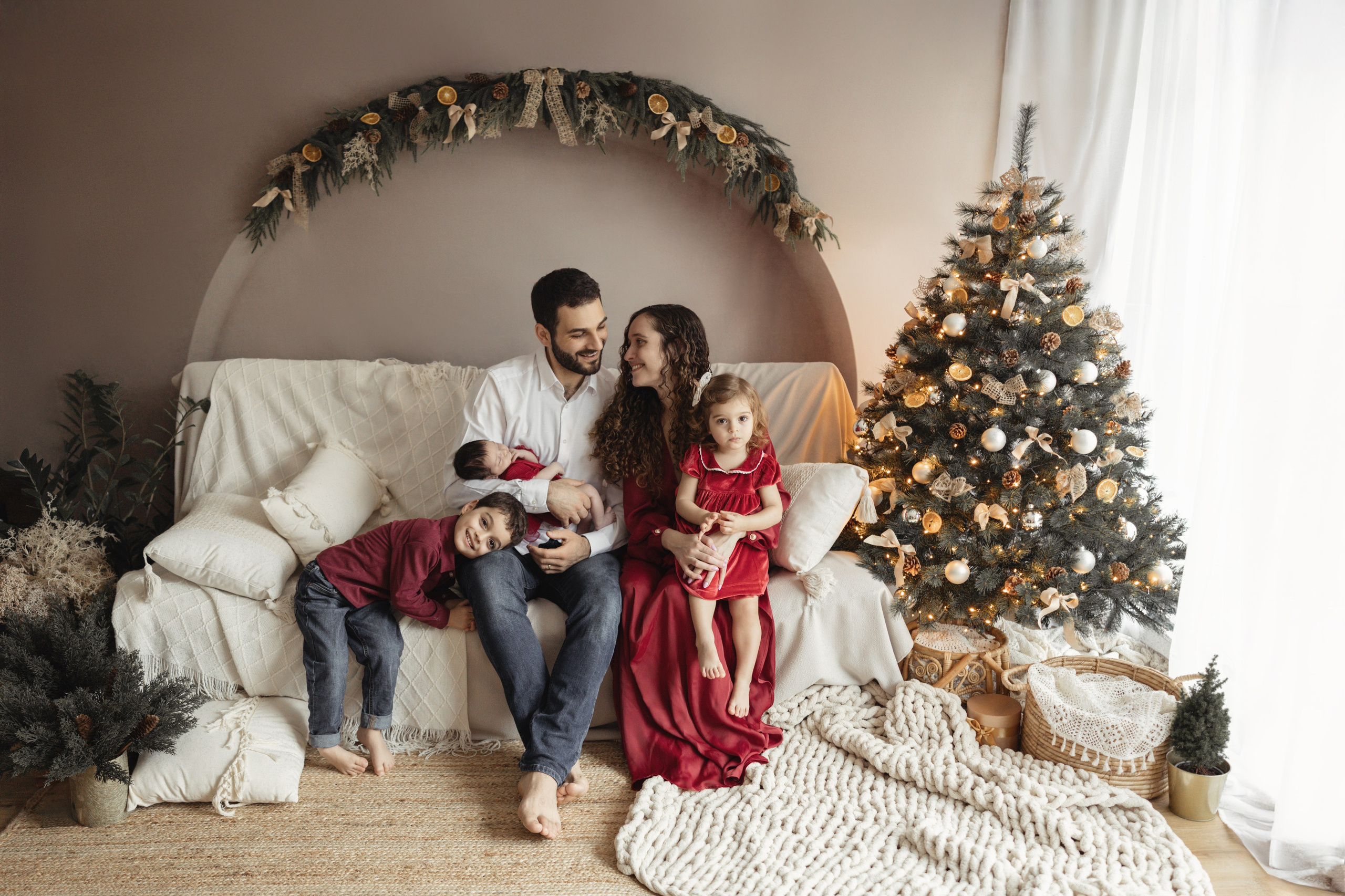 Newborn Natural. Newborn, kids, family photographer based near Zurich, Switzerland